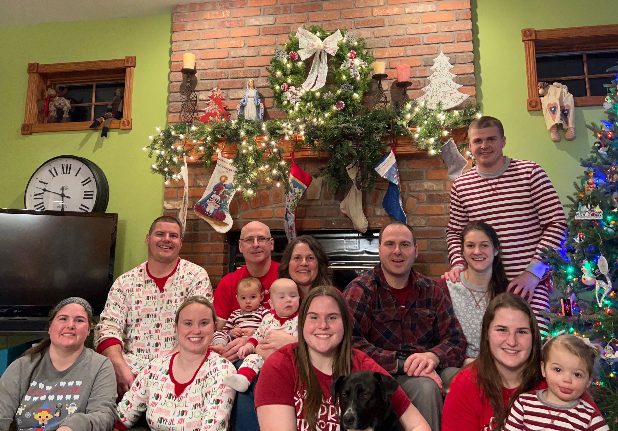 Peter's Immediate Family at Christmas 2022.jpeg