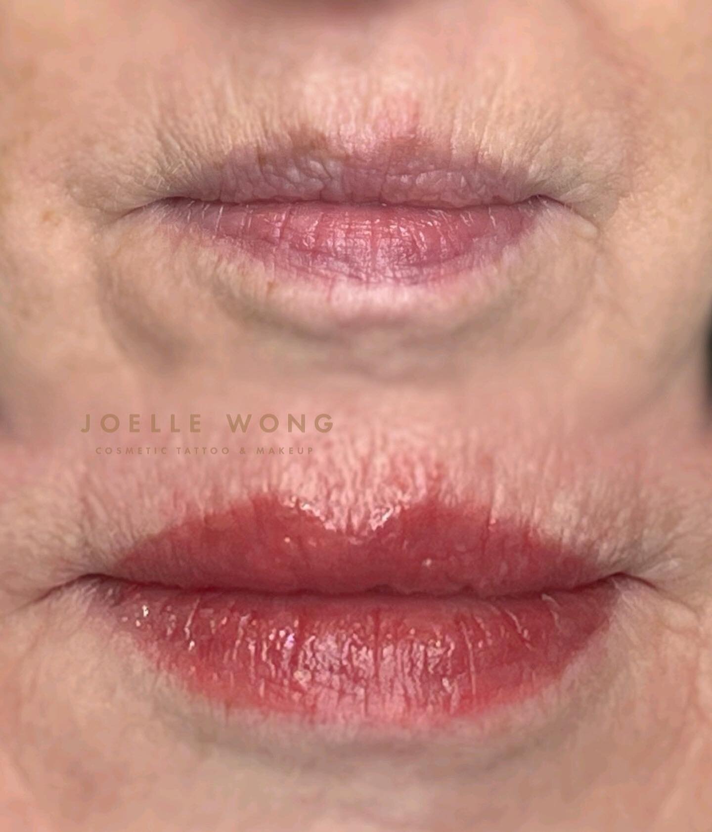 L I P  B L U S H
Over time, our lip definition starts to disappear and our lips decrease in volume.  It's like a double whammy.

Lip blush can help restore your lip definition and overall balance, helping your lips appear fuller, no matter what age.
