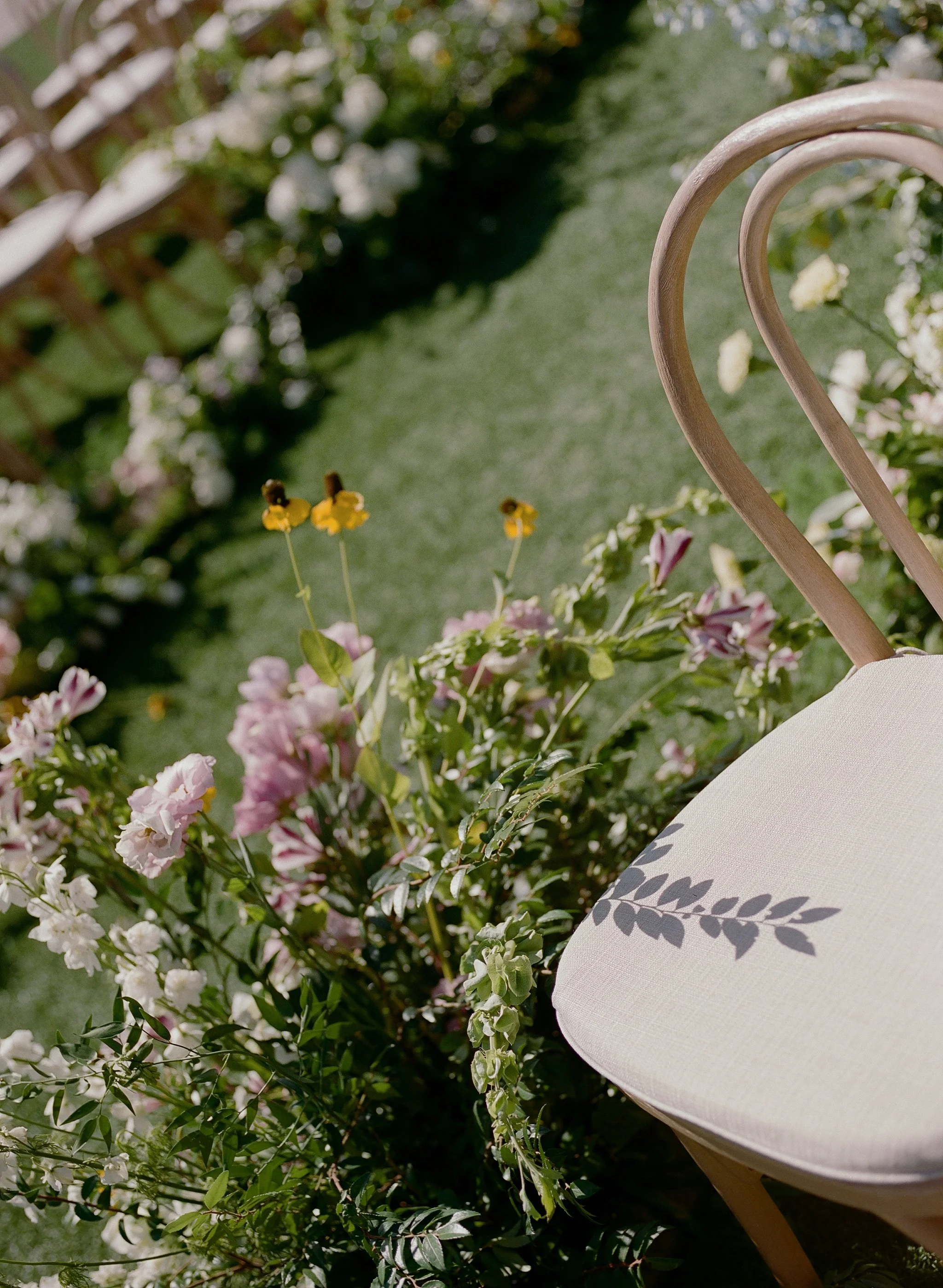 Saje Photography, Ceremony Flowers, Wedding Flowers, California Wedding, European Floral Design Florist