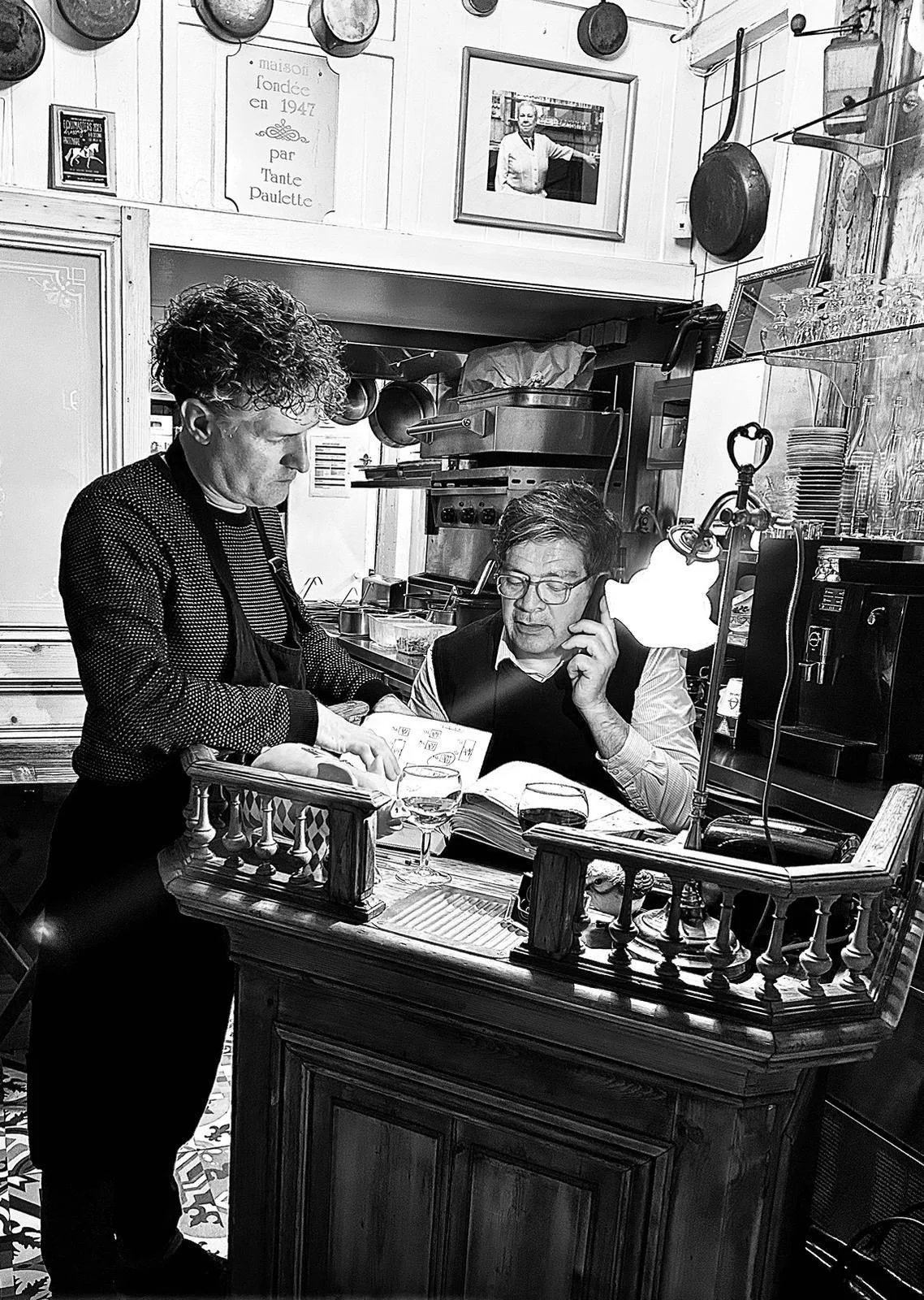 Le Casse Museau - Fred et Eric à l'accueil.JPG