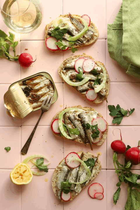 2023-02-11 13:30:01 +0000.GIF