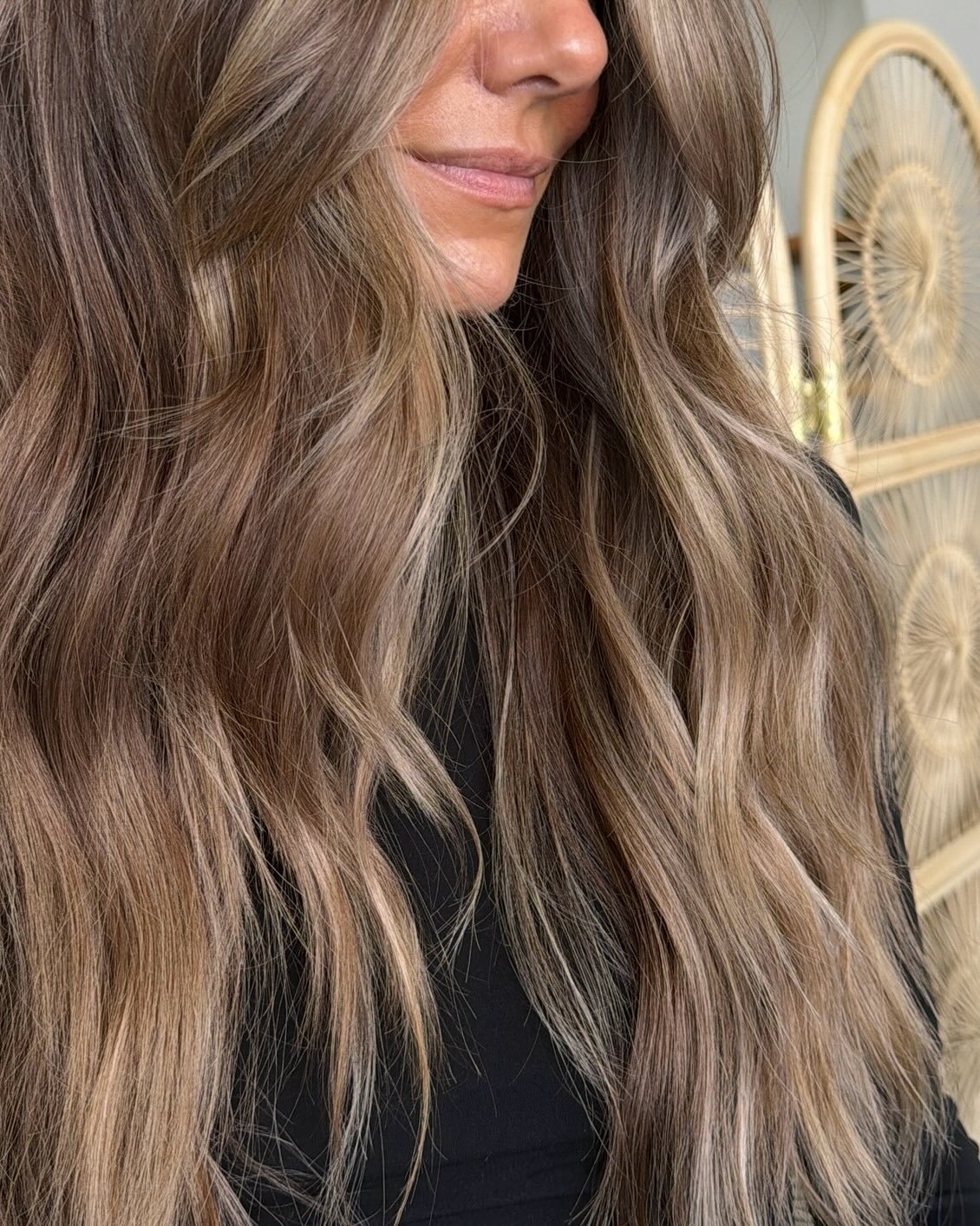 The sunkissed bronde of our dreams 💭☀️✨

Looking to get your color refreshed before summer? We are now booking for May &amp; June 2026 🫶🏼 Book online through the link in our bio!

Hair by April 🌻