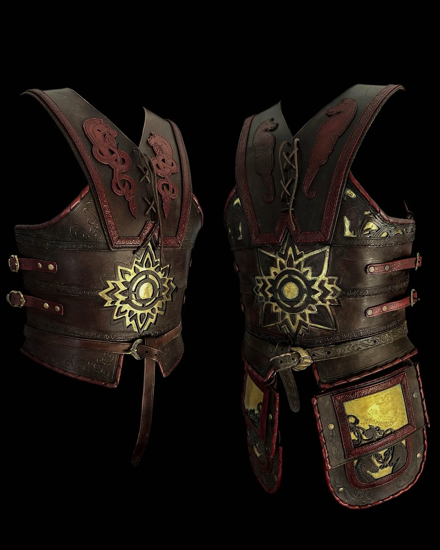 [Rohirrim Costume | The Lord of the Rings | Costume Design]

Highlighting our Rohirrim cuirasses &mdash; brought to life with hand-embossed and treated leather, hand-tooled brass-sheets and waxed threads.

Costumes designed and handmade by @tastenotw