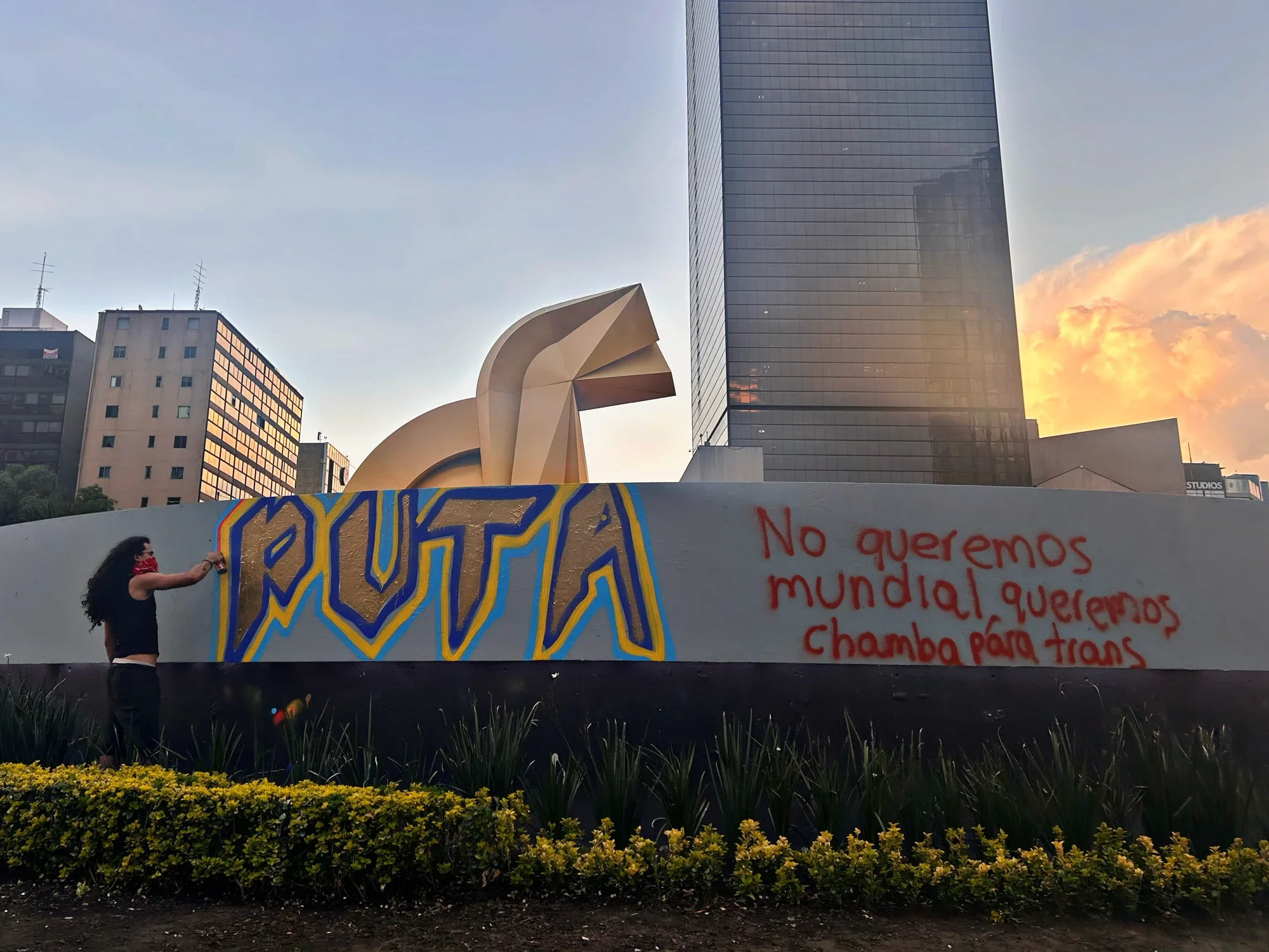 La CDMX se levanta contra el Mundial del despojo