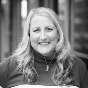 Megan Ackerlund transaction coordinator Realogics Sotheby's seamless closing services Bellevue Kirkland