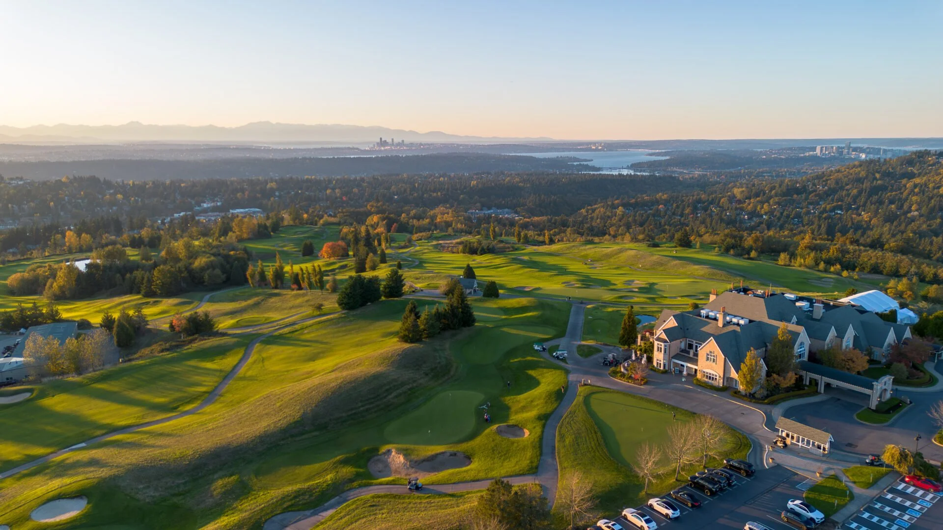 Newcastle Golf Club near Lakemont Bellevue — luxury lifestyle amenity minutes from Lakemont homes