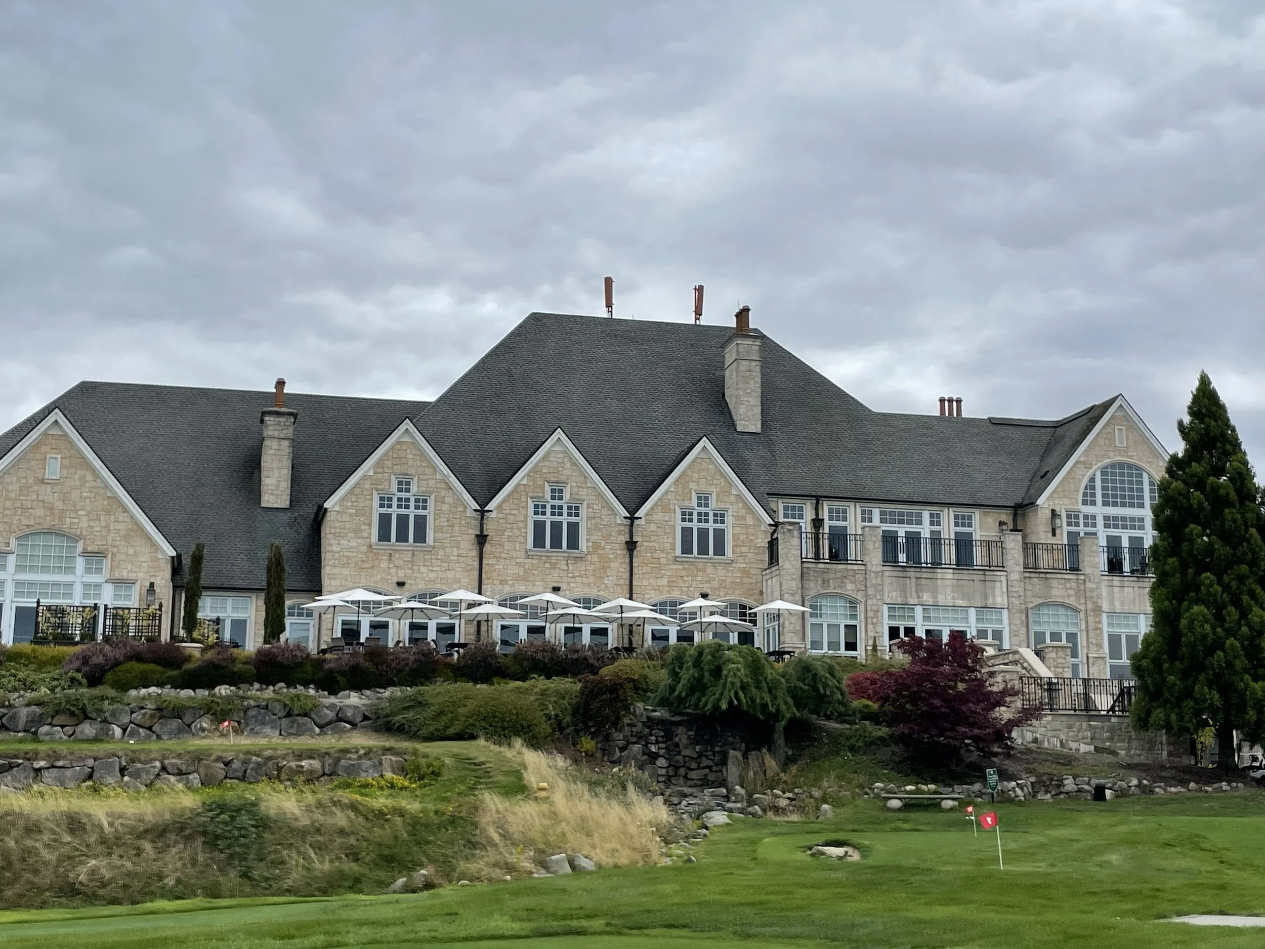 THe Club house at Newcastle Golf Course