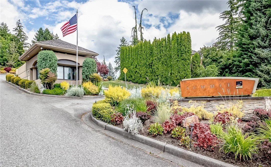 The Summit Bellevue gated community entrance 24 hour security