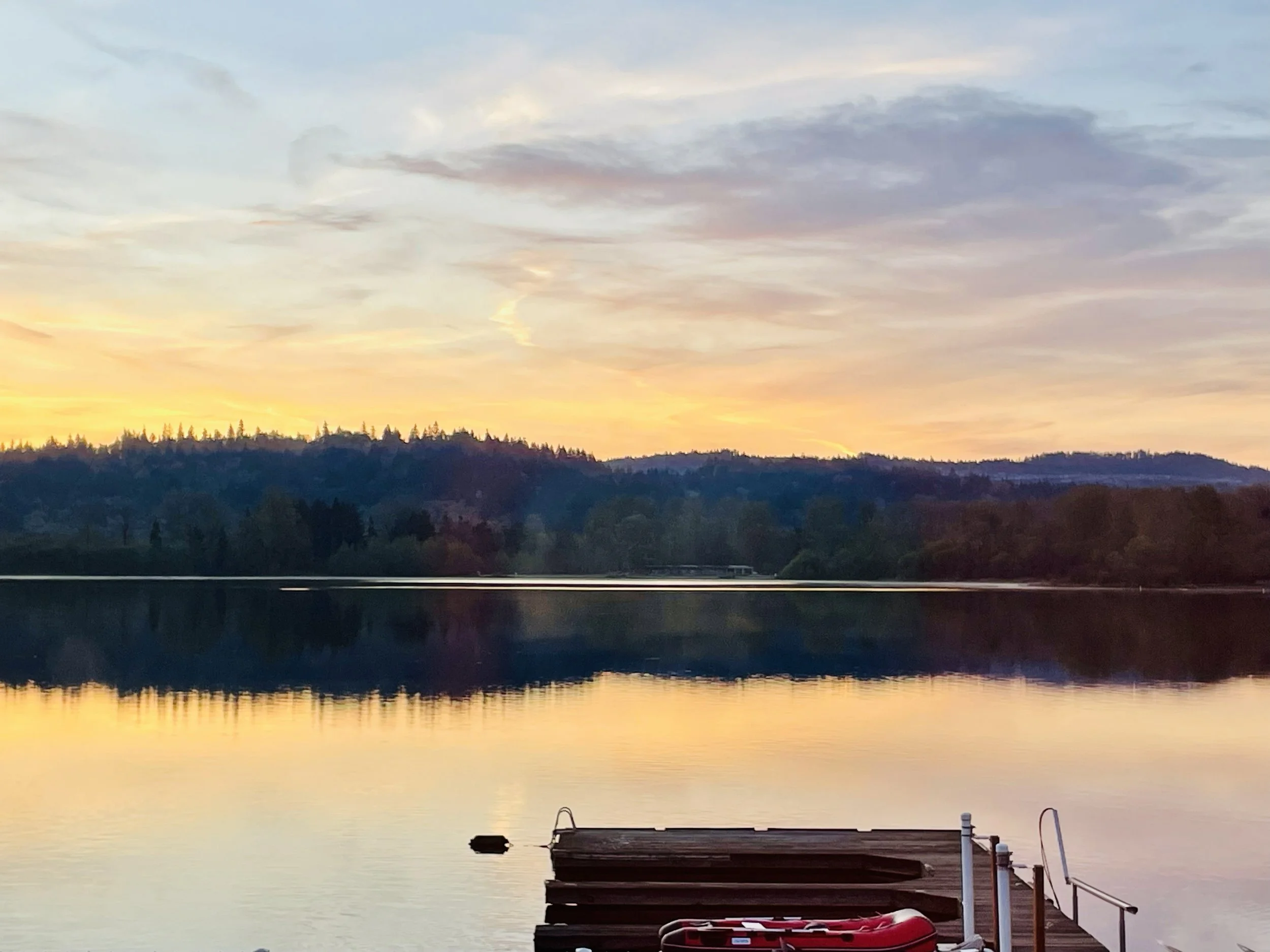Lake Sammamish stunning views and lifestyle - Freddy Delgadillo serving clients since 1999