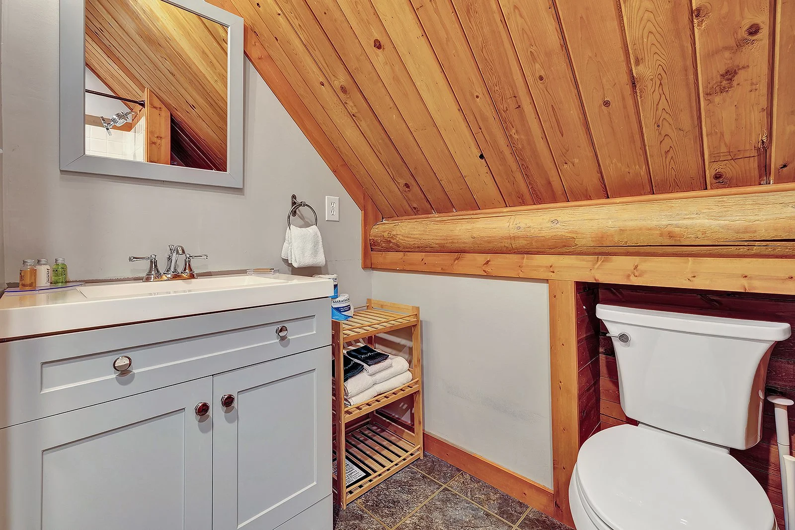 Private full bathroom in the king loft suite at Pine Vista 17336 Chumstick Hwy Leavenworth WA with shower tub combination and updated fixtures