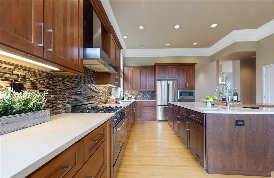 Somerset Bellevue luxury home kitchen interior mountain views