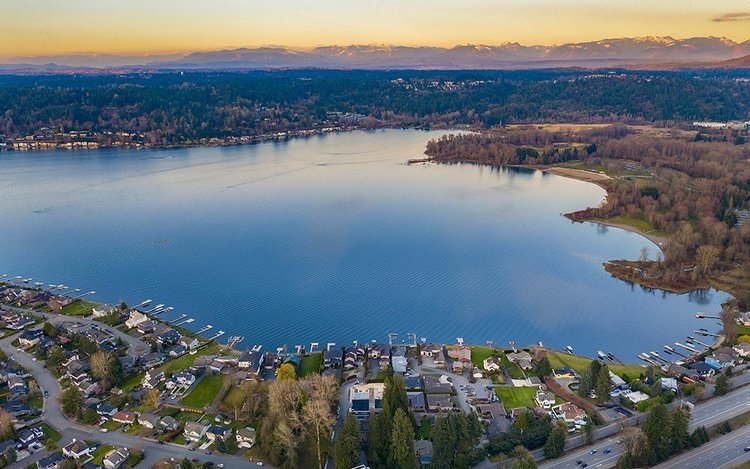 Mountain view homes in Issaquah, Washington