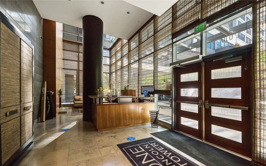 One Lincoln Tower lobby entrance in Downtown Bellevue