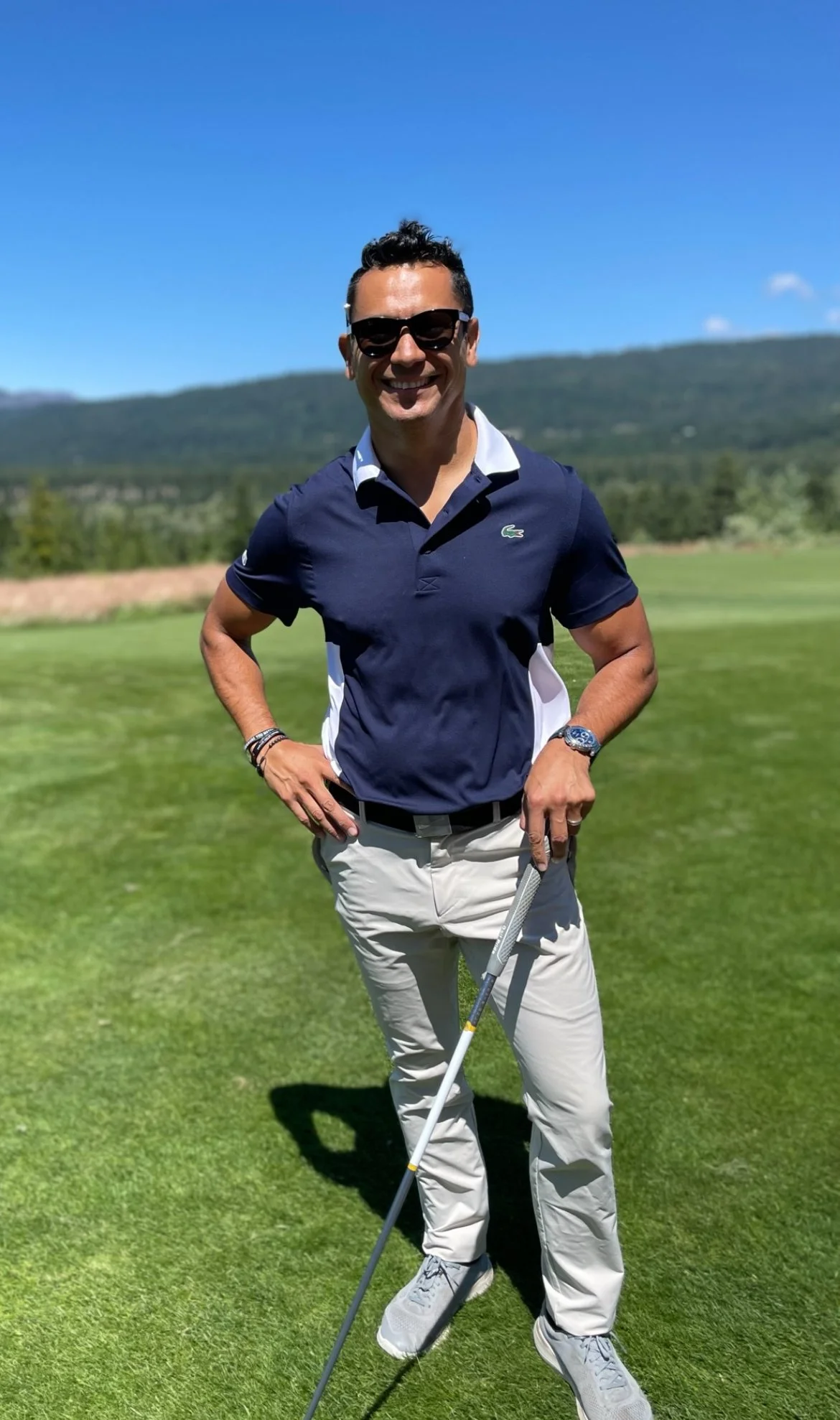 Freddy Delgadillo Realogics Sotheby's luxury real estate agent and avid golfer at Newcastle Golf Course Eastside Seattle with Cascade Mountain views