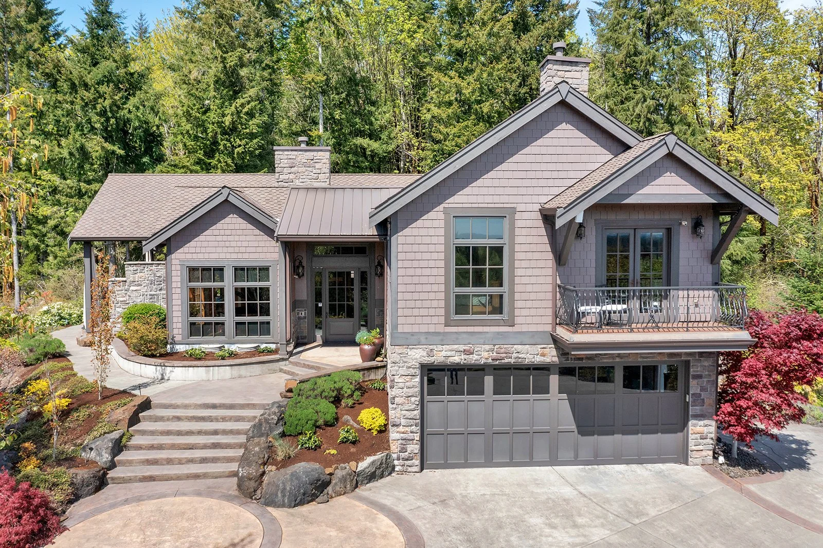 Olympia Washington luxury estate home exterior Sotheby's International Realty Freddy Delgadillo sold property Bainbridge Island luxury real estate marketing custom builder gated community