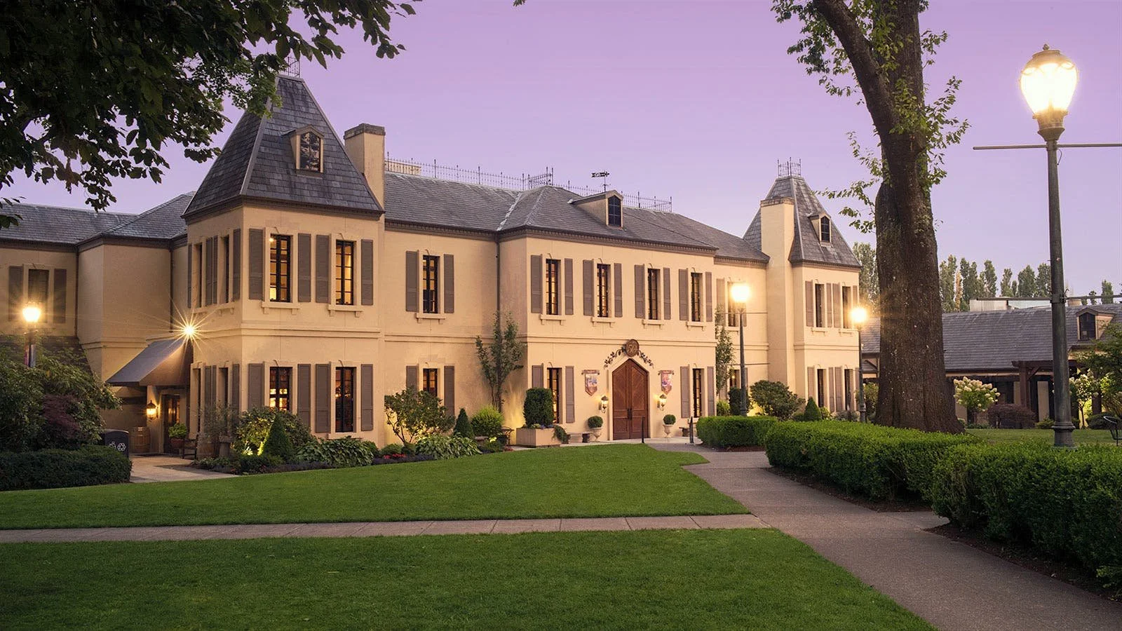 Woodinville wine country vineyard near Bear Creek Country Club golf homes Redmond Washington