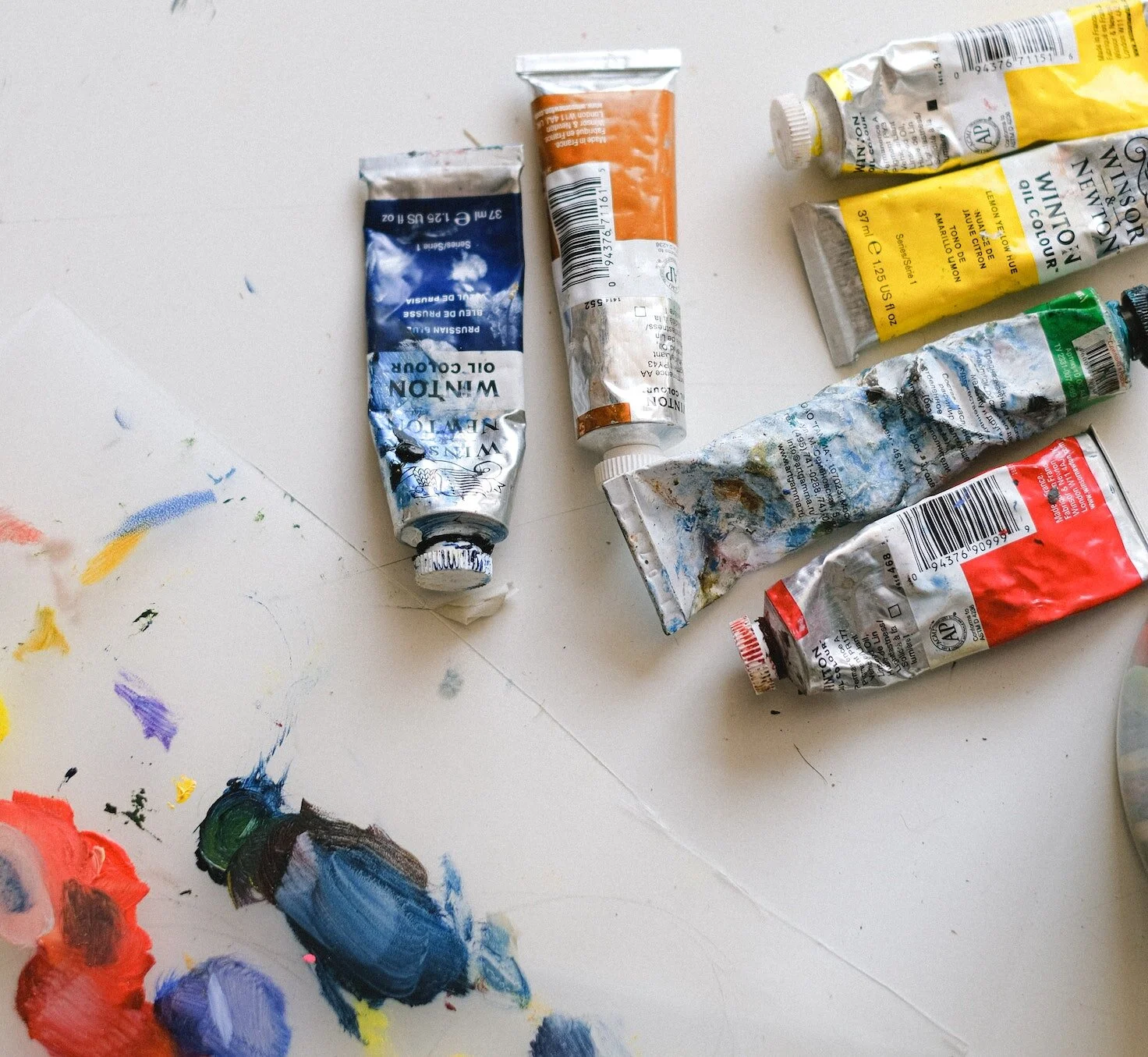 Artist paints palette.jpg