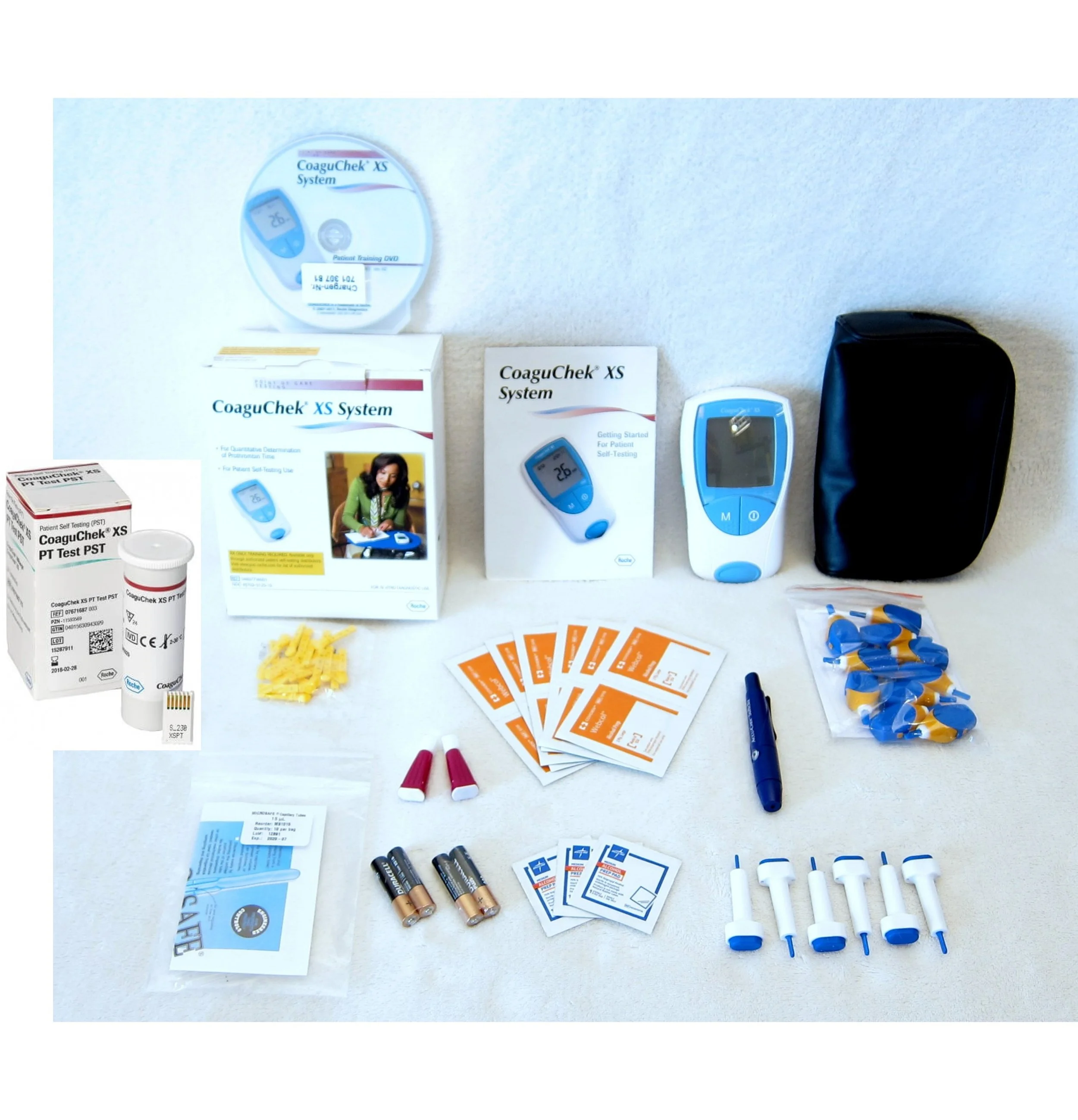 Roche CoaguChek XS PT/INR Meter Monitor Testing Kit (Pre-Owned) Plus 6 Test Strips, 04837738
