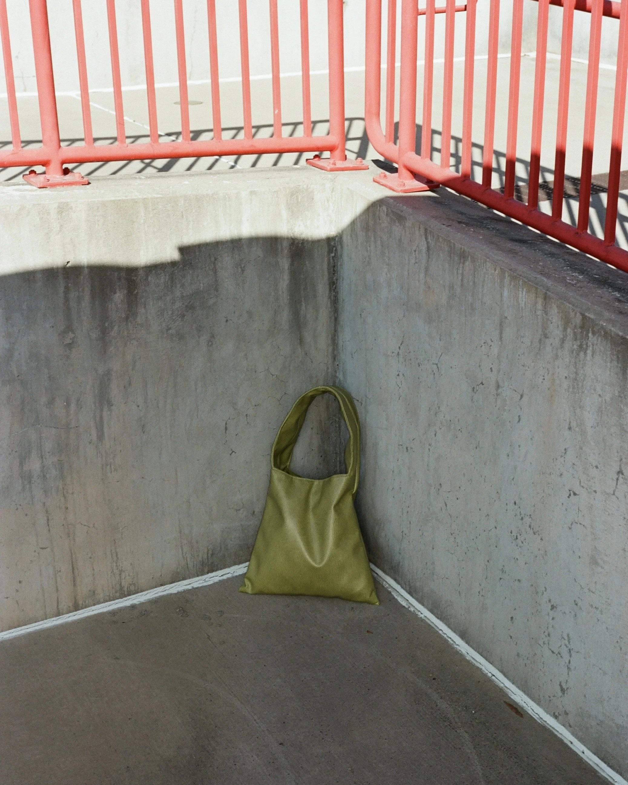 big ass bag in pistachio