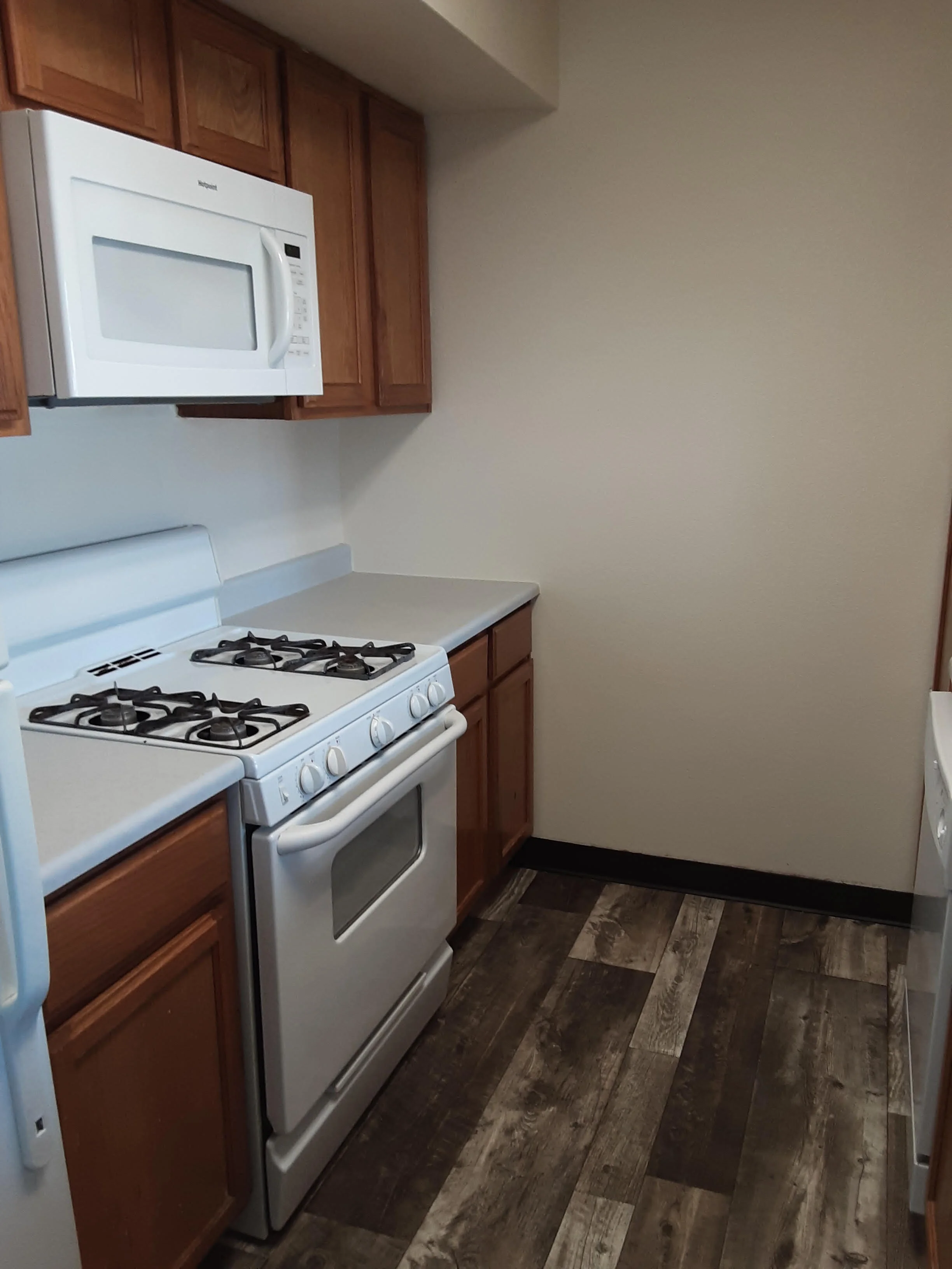 Photos + Floorplans — Carrington Pointe Apartments