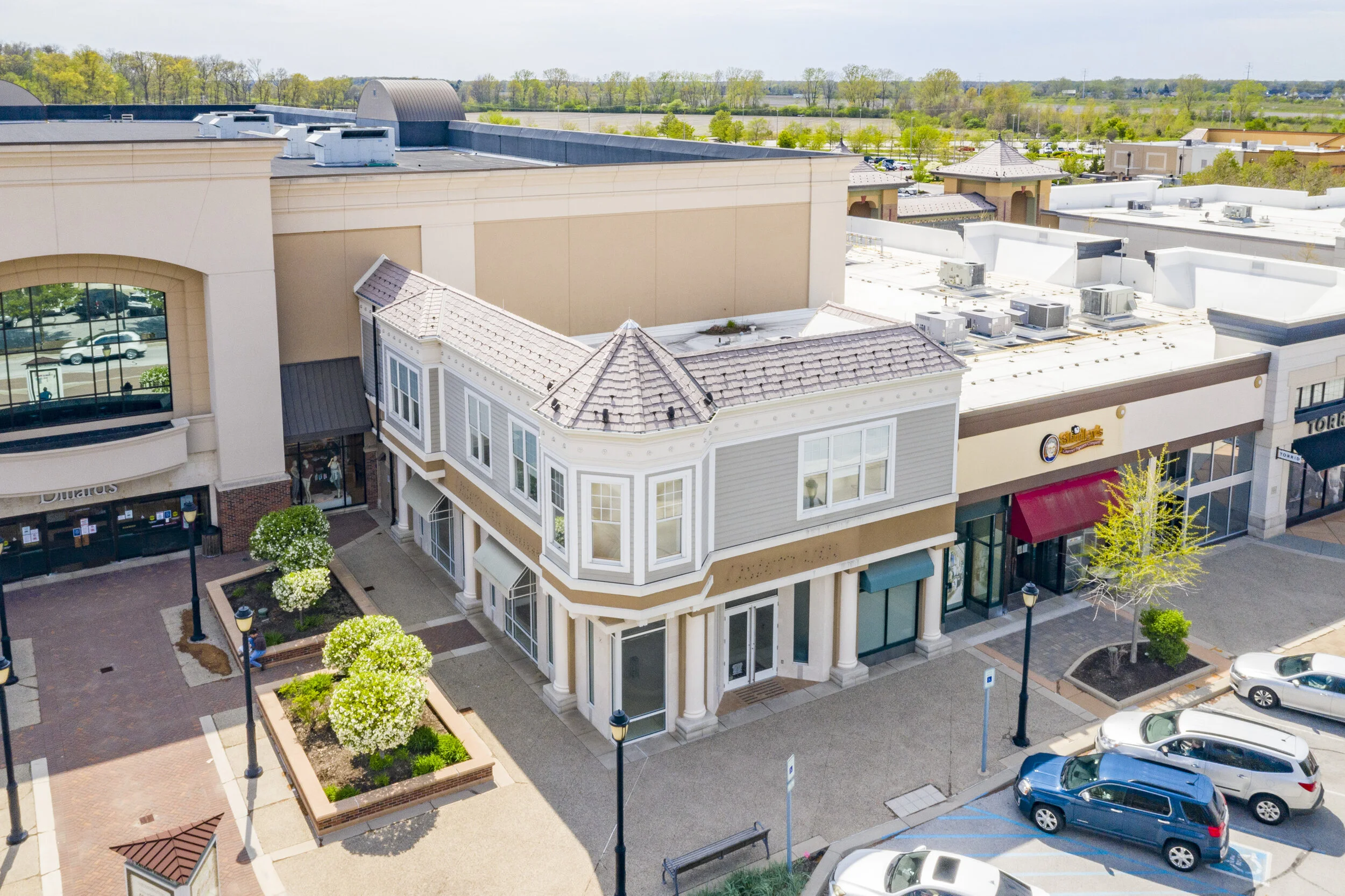Are There Any Stores In Fallen Timbers? – MKEAYJ
