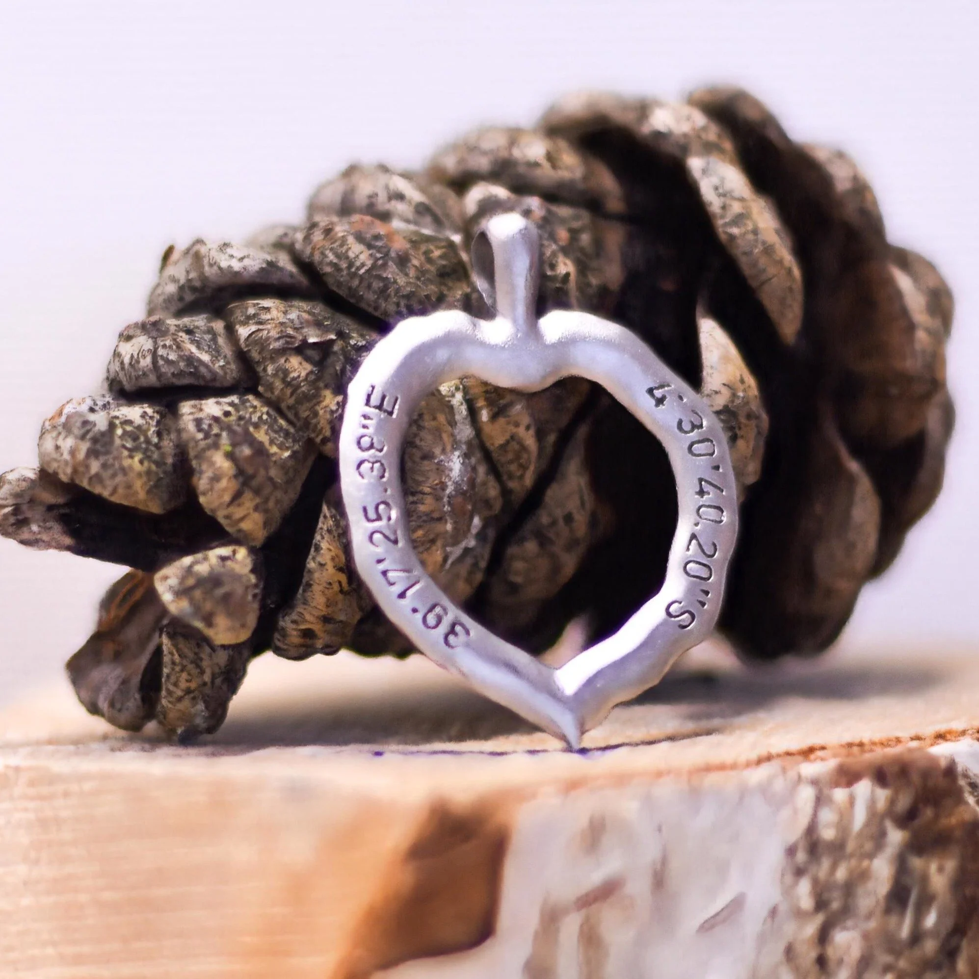 Nocciolo Satin S.JPG