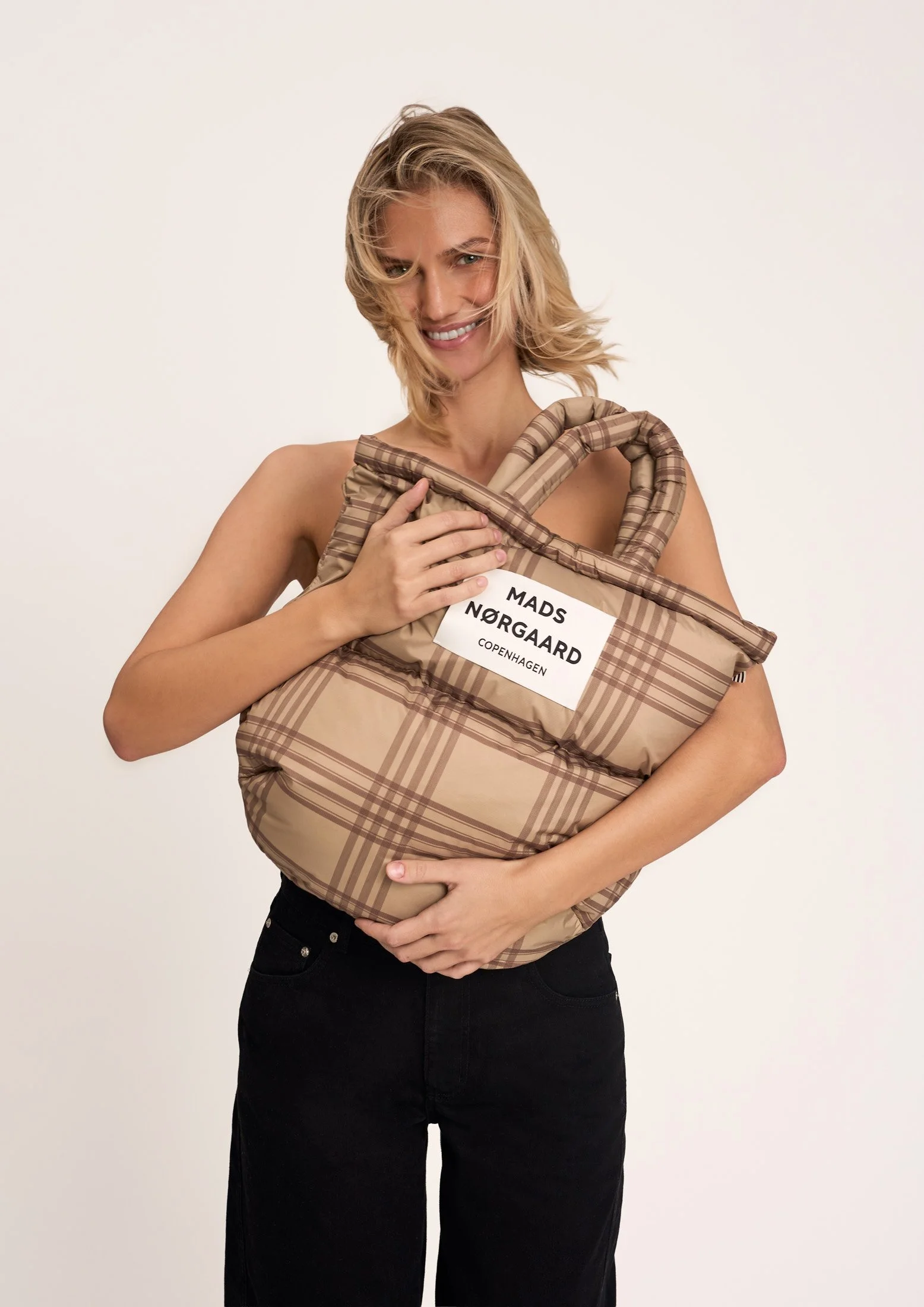 Mads Nørgaard-shoot 1972.jpg