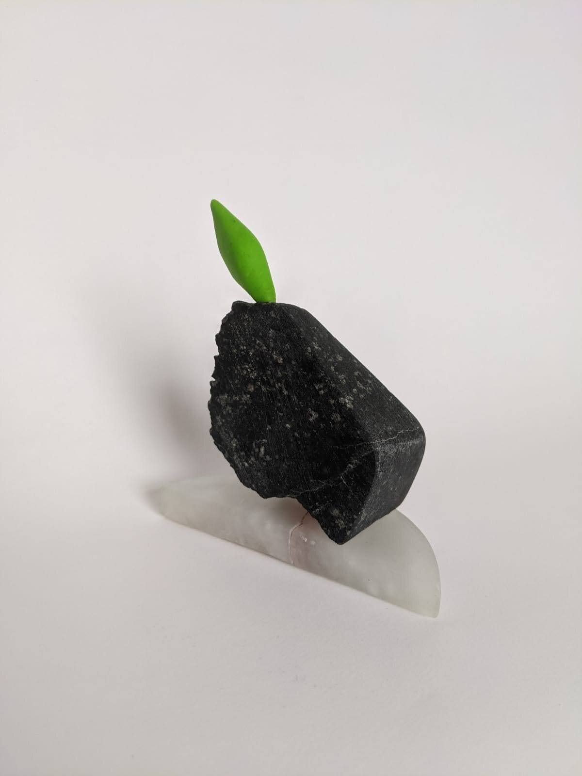 Minilith 11 (Sold)
Polyphant Stone, Spanish Alabaster, Epoxy Clay, Enamel Paint
February 2021