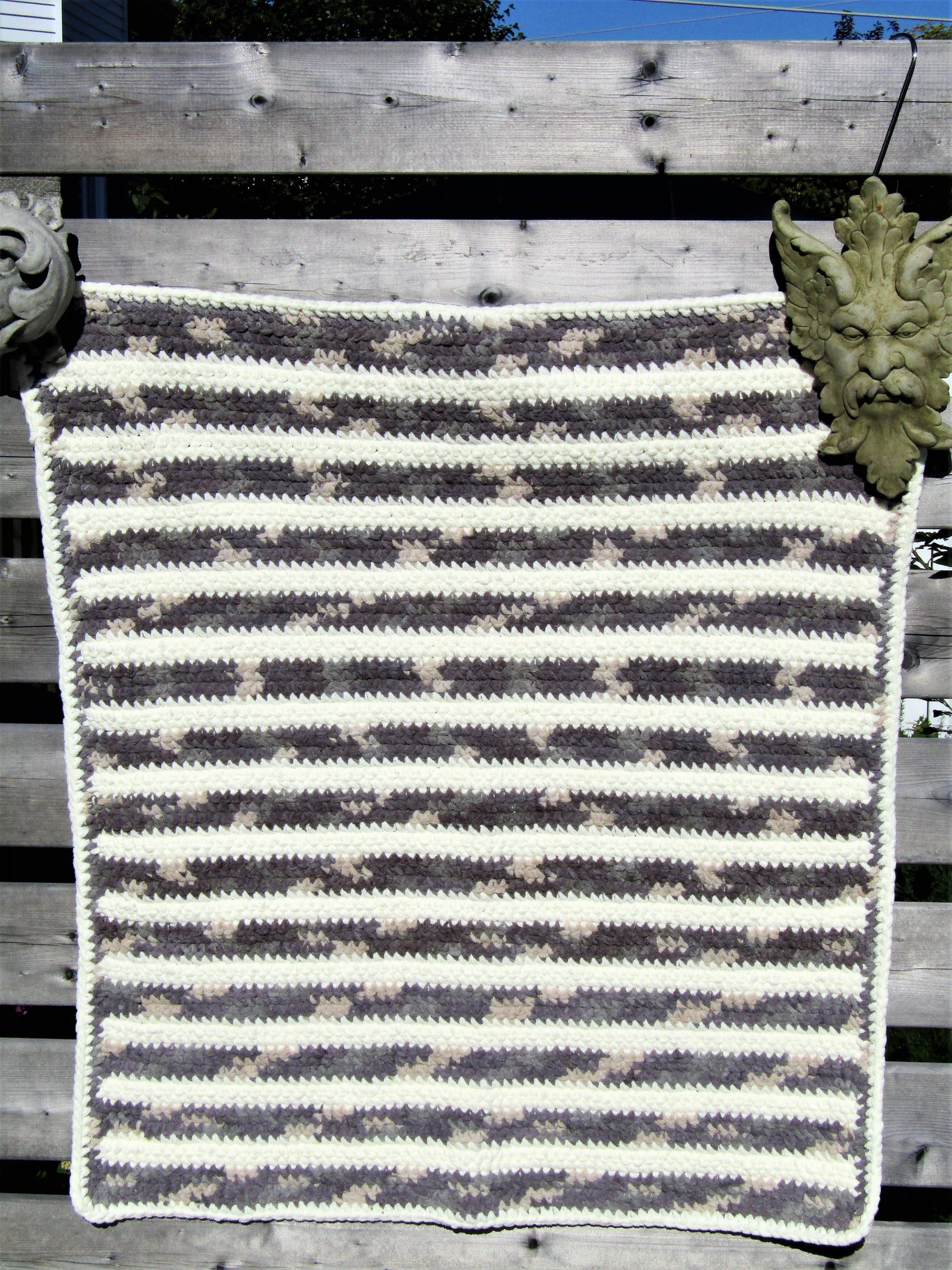 https://i.etsystatic.com/13717812/r/il/1fa4a4/1337091382/il_fullxfull.1337091382_p2e9.jpg