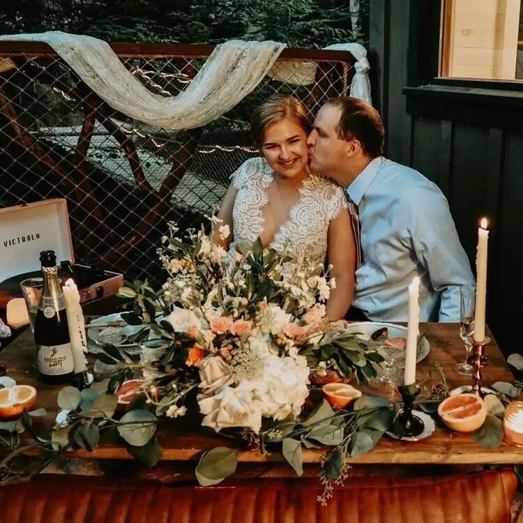 Sunset Treehouse Vibes🍂

Absolutely incredible elopement in our local @ashevilleglamping tree house last night!
The bride reached out to me about small intimate details and I loved working to achieve every detail. 
Huge thank you to @destinationelop