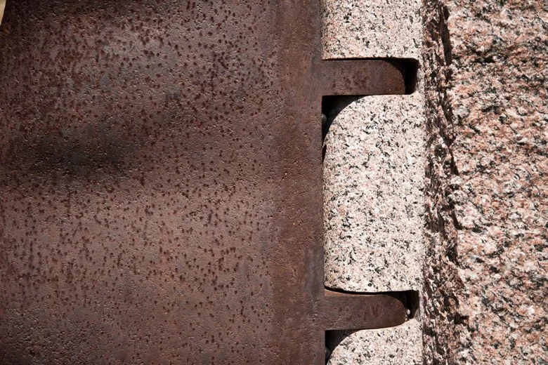Echo
1997
detail Cast iron form hinged to granite
H 60" x W 60" x D 20"
Collection of Hall Q Galleries Corp., Toronto, Ont.
Photo: Mike Ford