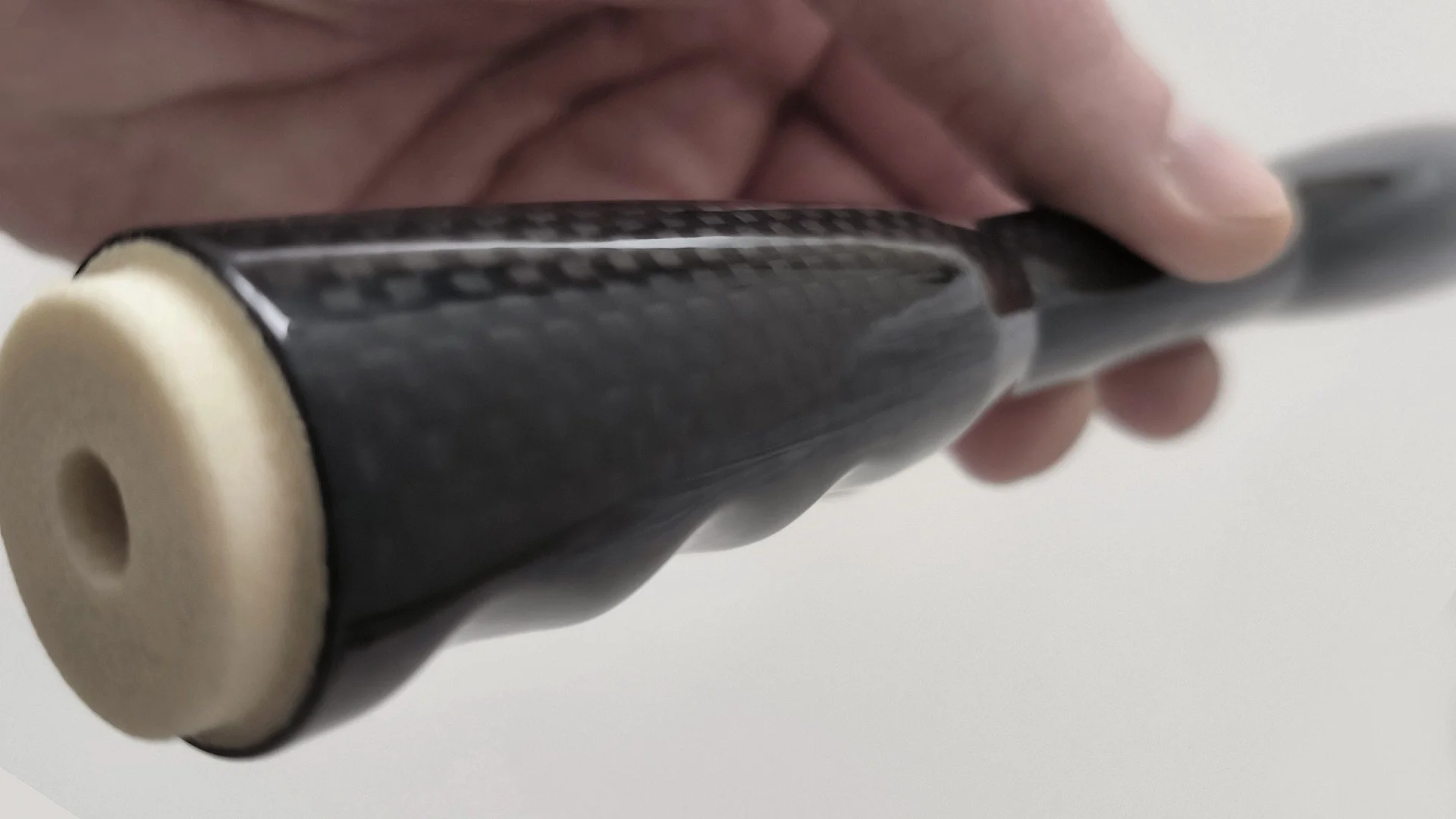 Carbongriff für den Aufbau einer Custom Baitcaster Angelrute für das Raubfischangeln