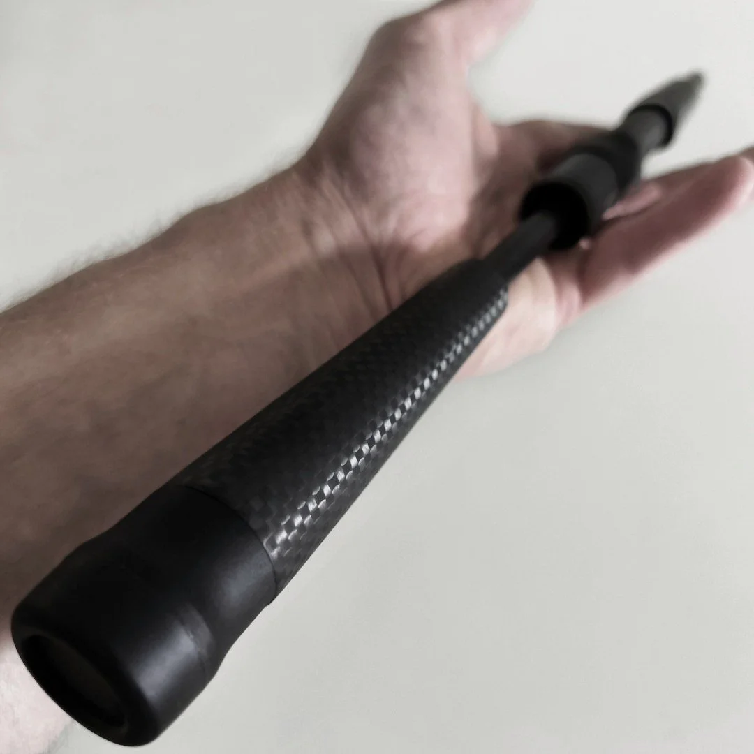 Angelrute mit einem Rollenhalter aus Carbon für das Angeln auf Barsch
