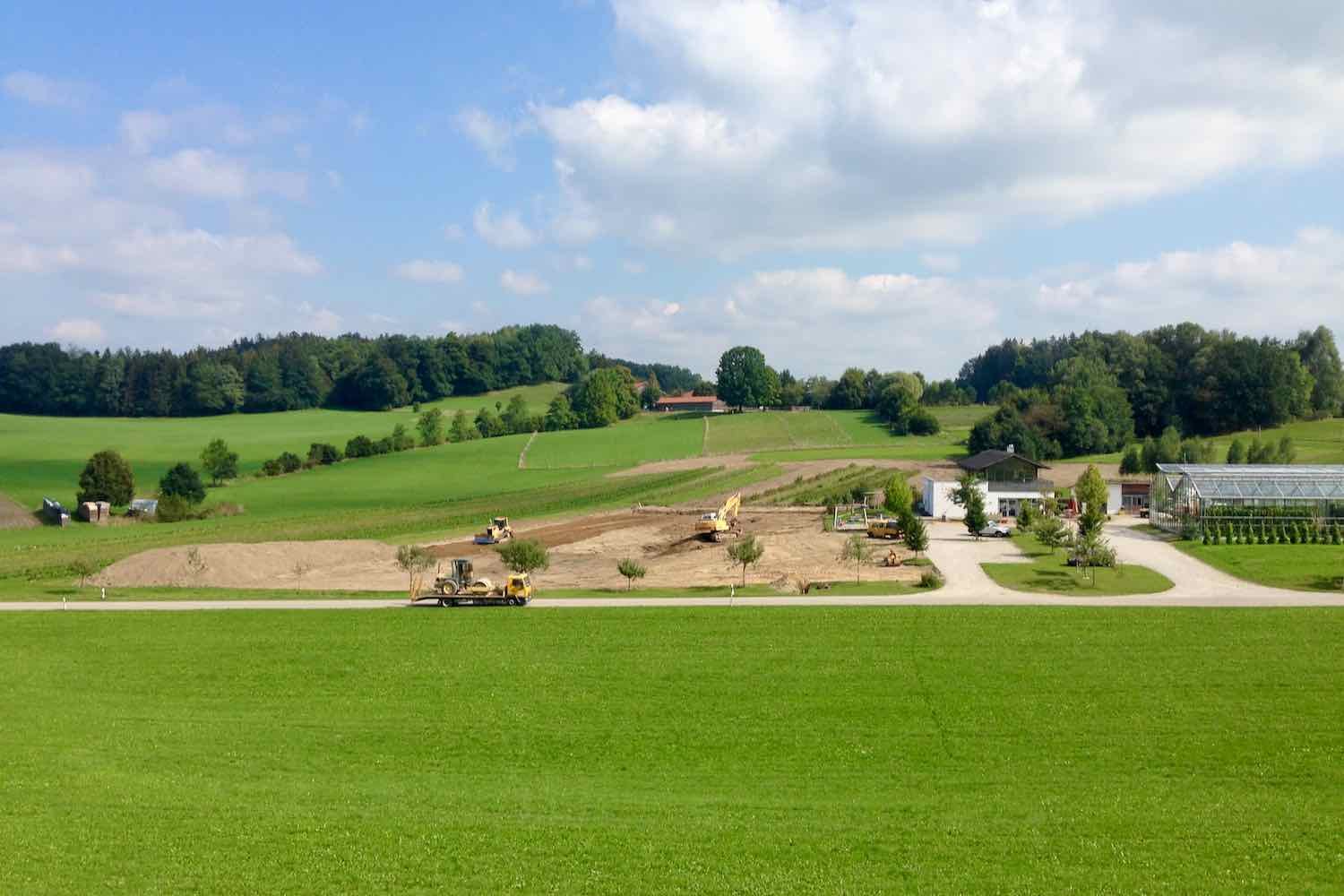 Die Flächen sind abgezogen und hergerichtet für die Baumaßnahmen.