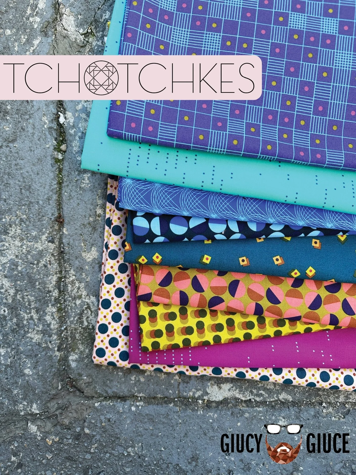 Tchotchkes. Nov. &lsquo;26.
&bull; &bull; &bull;
#giucygiuce #giucygiucefabric #quilting #sewing