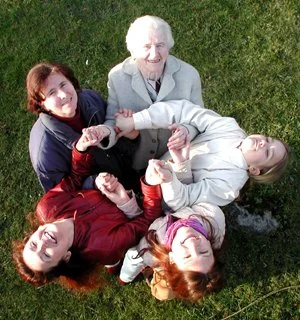 Die Würde der Frauen und Kinder zurückholen