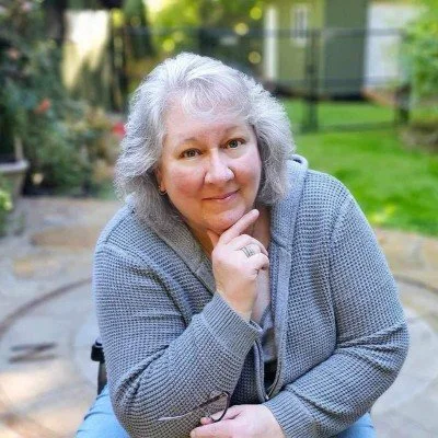 Patt Poinsett Headshot.jpeg