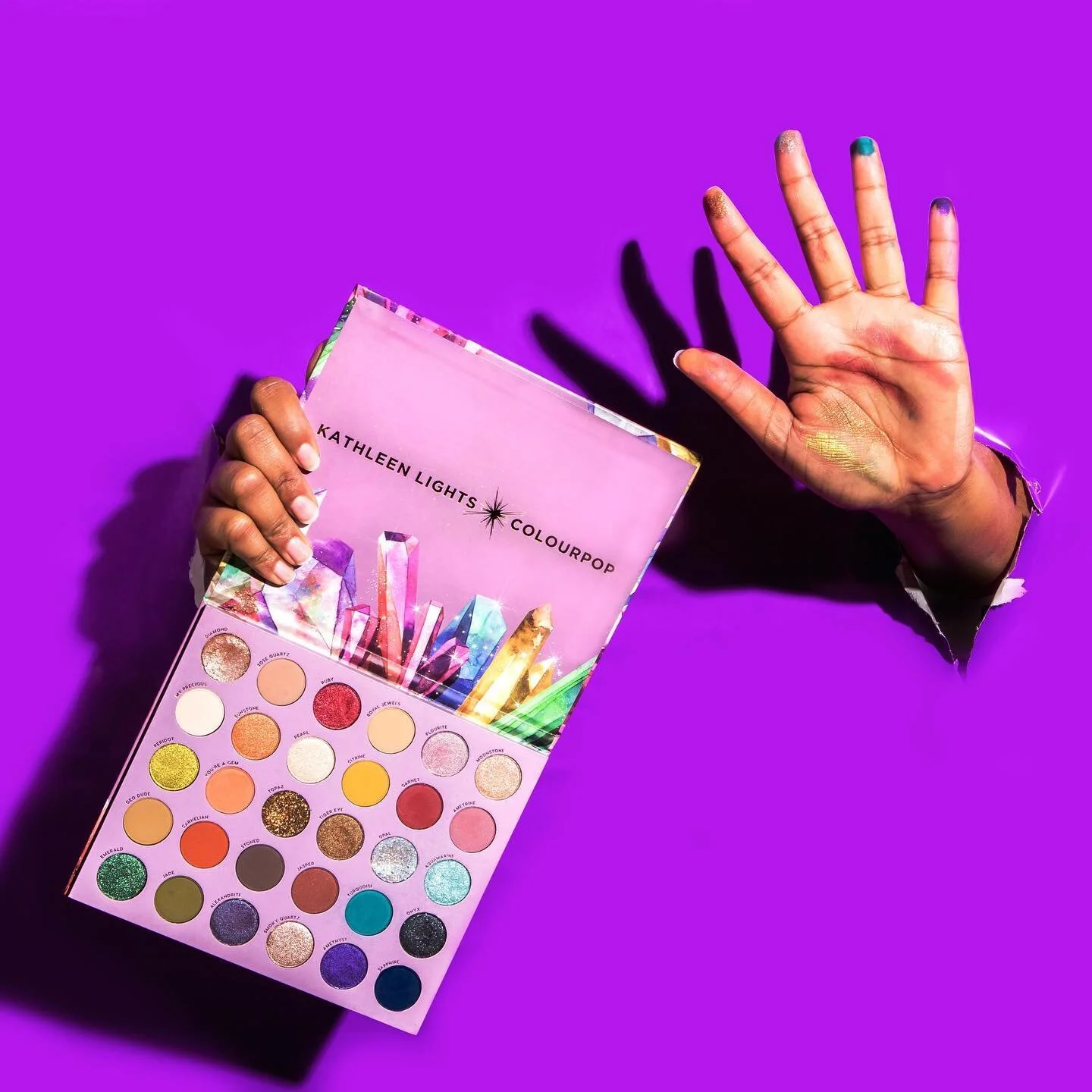 I need to get back to doing personal “fun” work. So you’ll be seeing a lot more makeup product photos sponsored by one of my newly favorite makeup brands @colourpopcosmetics Quick note, their eyeshadows are super pigmented as you ca