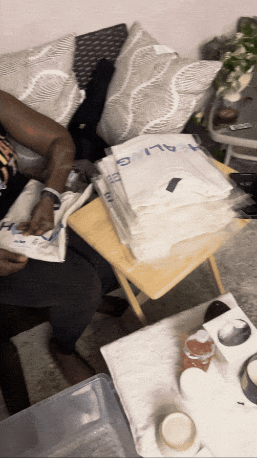 TShirt Packaging.gif