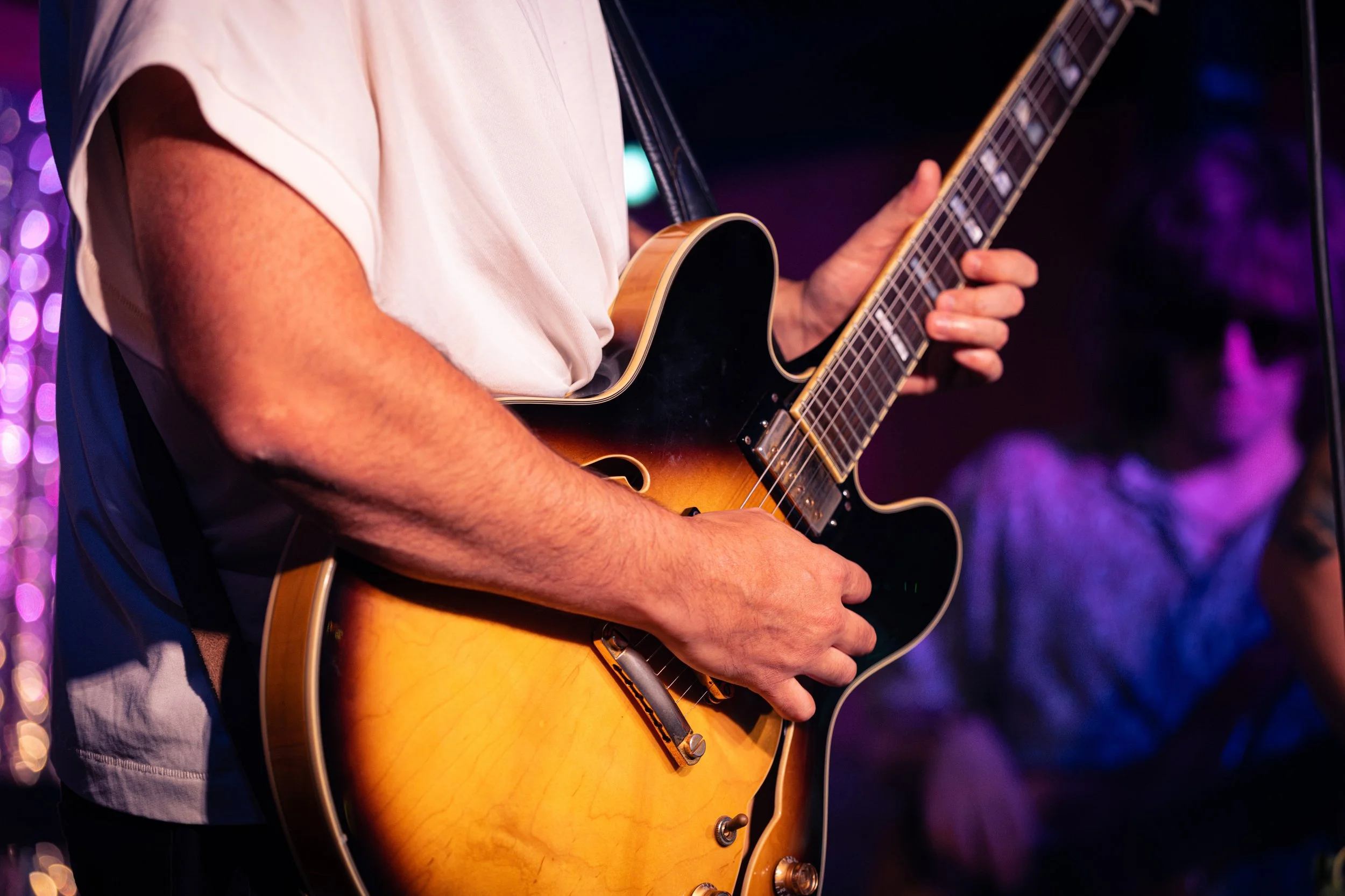 Ernie Nickels_Dee's_92425-34 80%.jpg