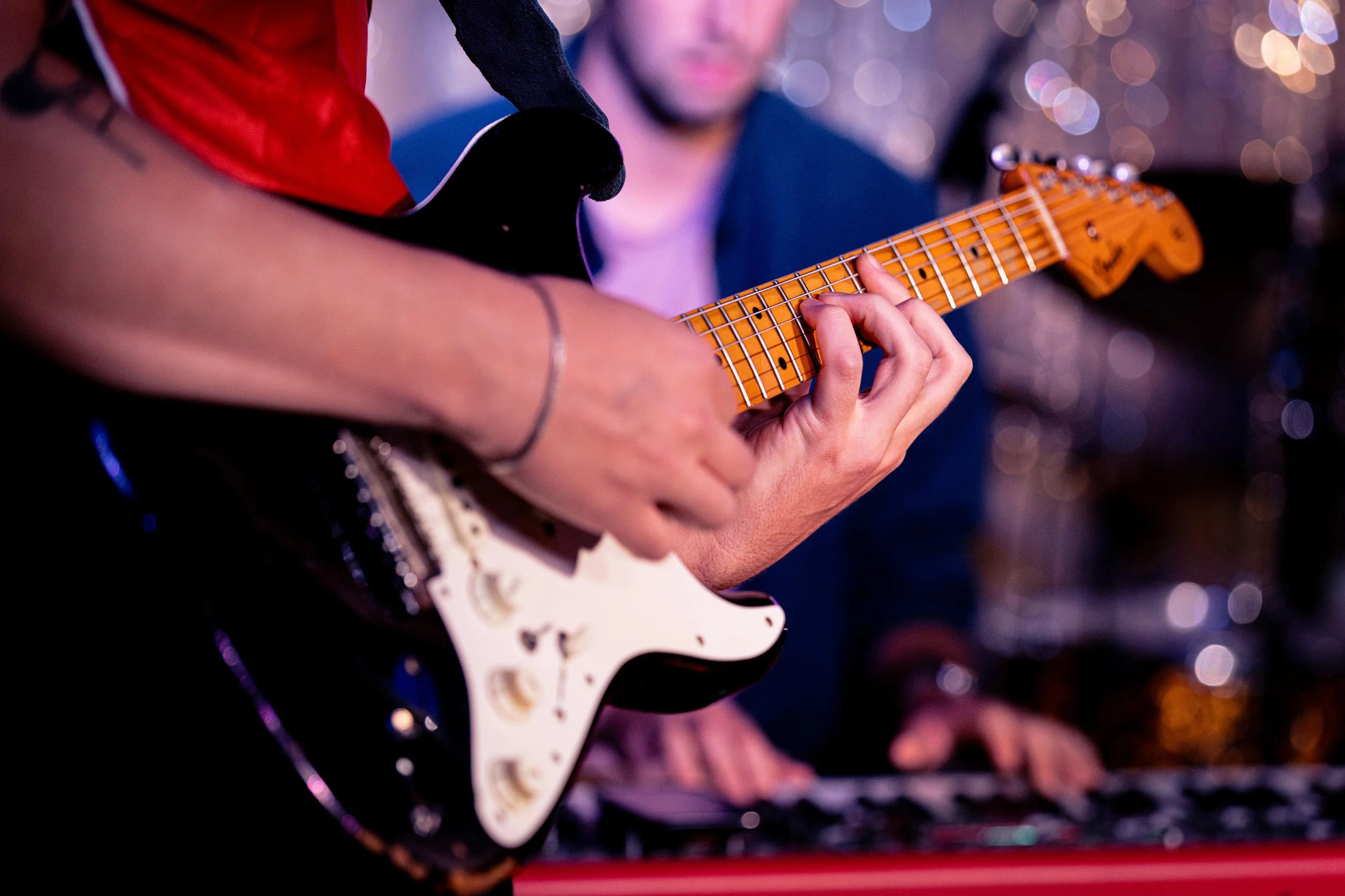 Ernie Nickels_Dee's_92425-30 80%.jpg