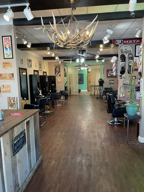 Mary Jane Salon, hair salon in Fallbrook, photo 2 of 8