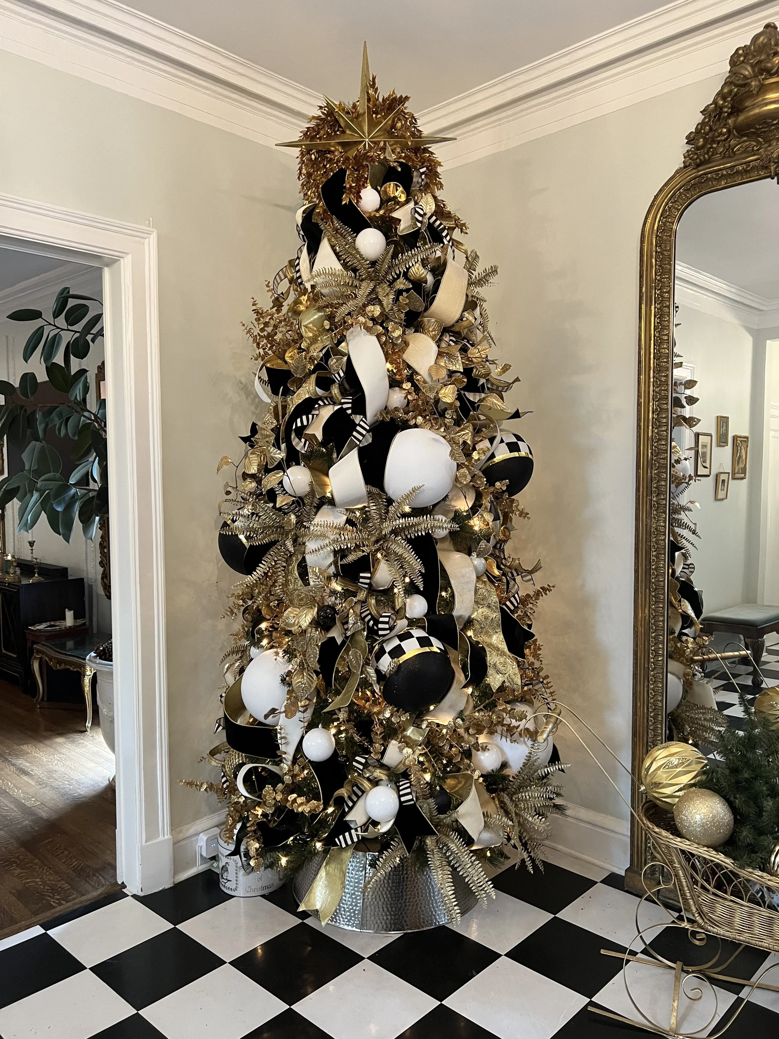 Foyer Tree