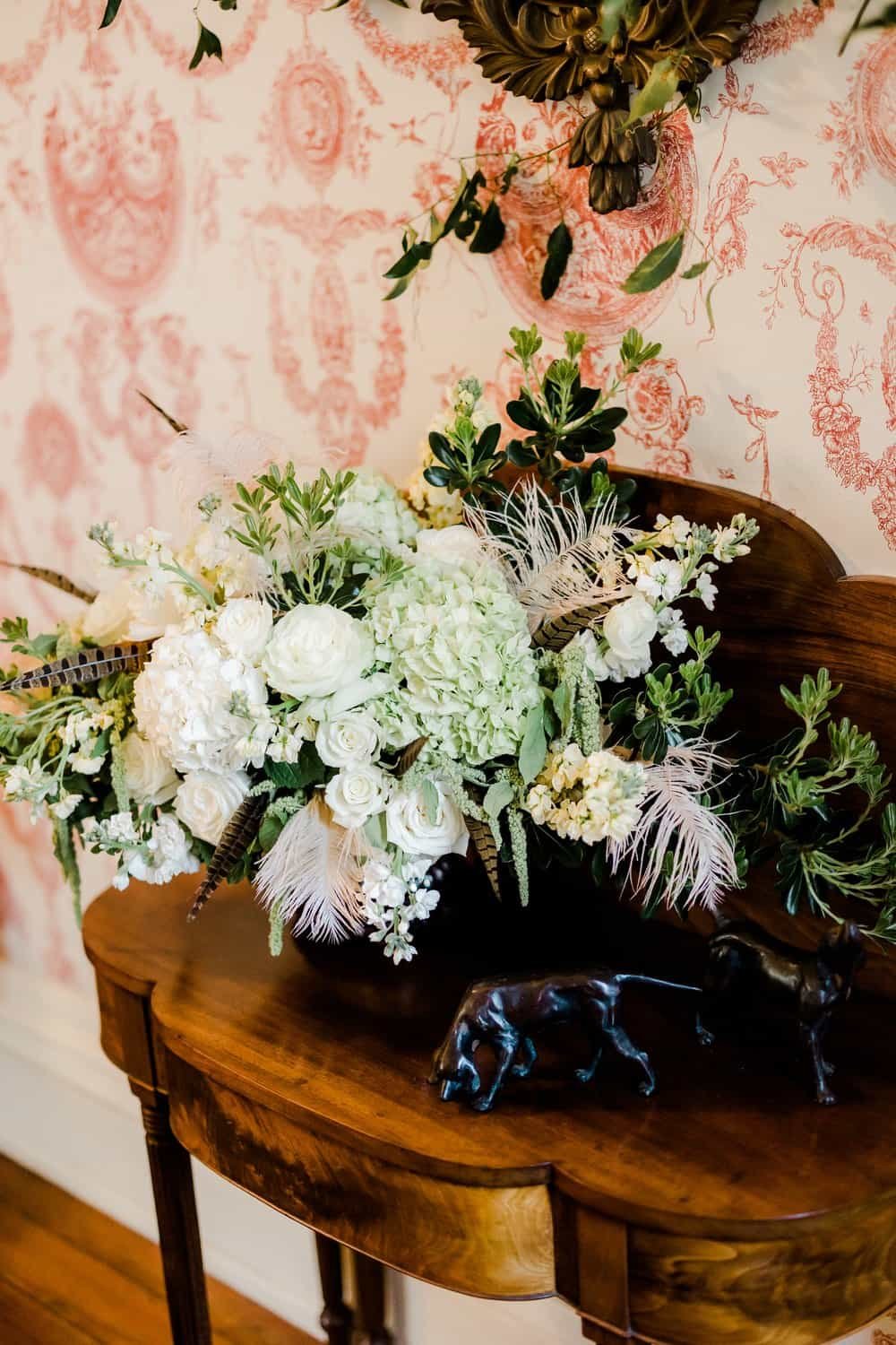 Whites and cremes in floral