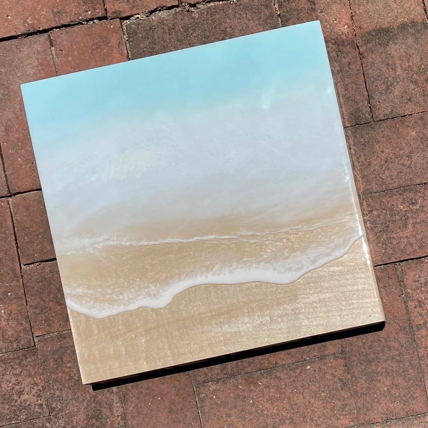 Gray days and gray seas ☁️ 

@art_resin 
@blickartmaterials 

#resin #resinart #ocean #oceanart #oceanscape #seascape #fluidart #santamonica #grayday #beach