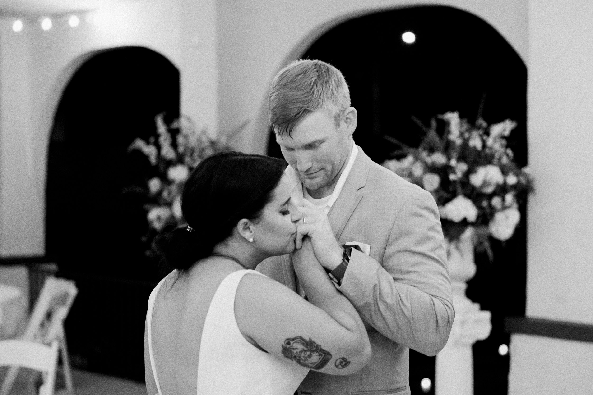 FilmWeddingPhotographersNearme_CharlotteWeddingPhotographers_ParksPictures_LakeLureInn