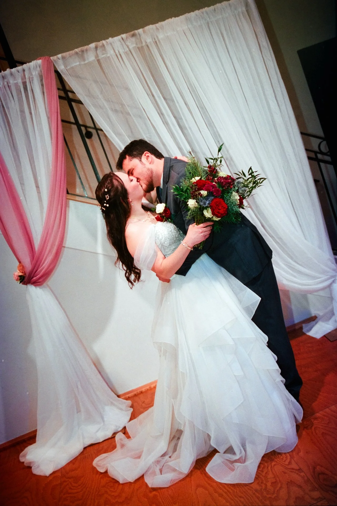 TheLongRoom_PlazaMidwood_CharlotteNCBestFilmWeddingPhotographers_ParksPictures_MichaelParks