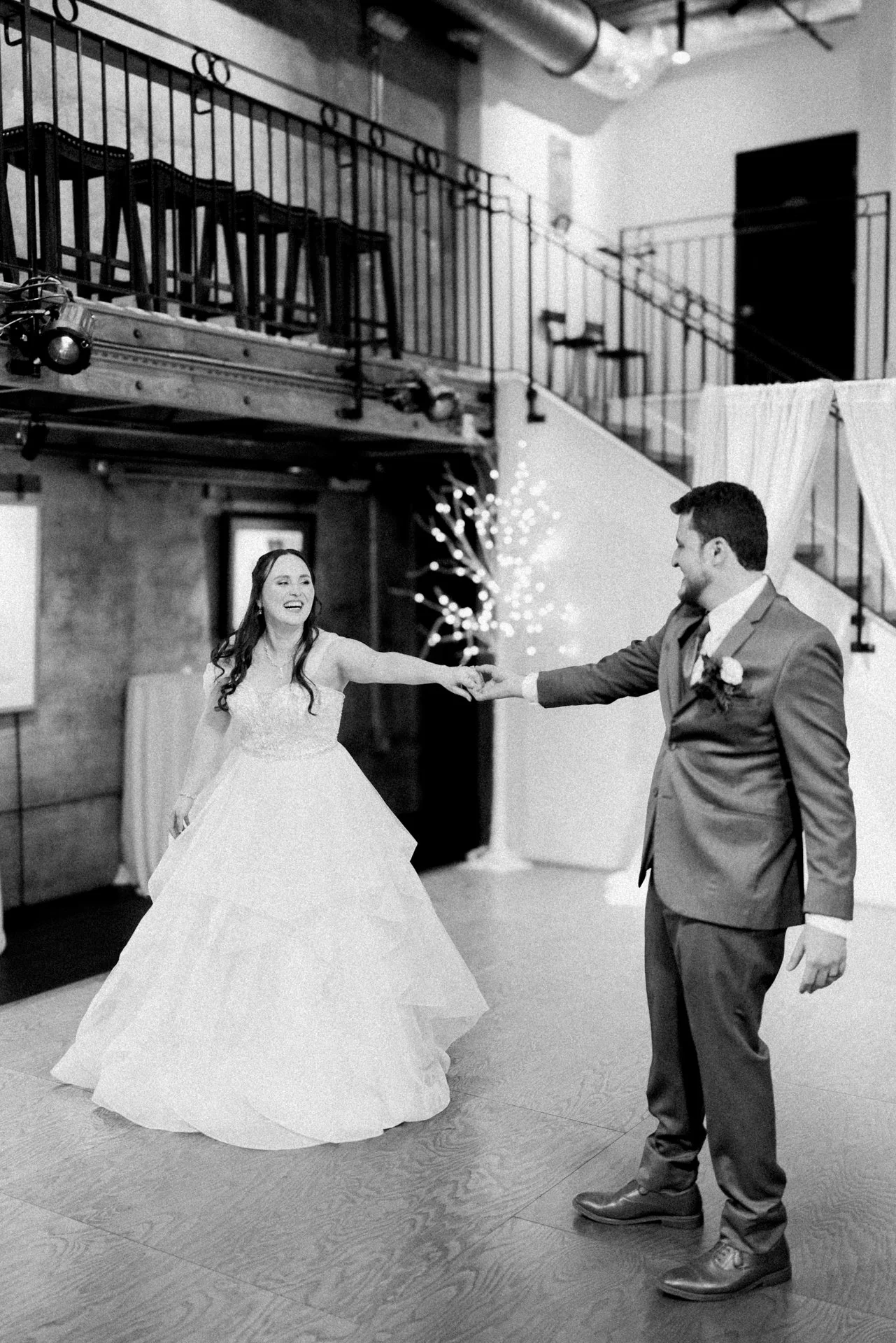 TheLongRoom_PlazaMidwood_CharlotteNCBestFilmWeddingPhotographers_ParksPictures_MichaelParks