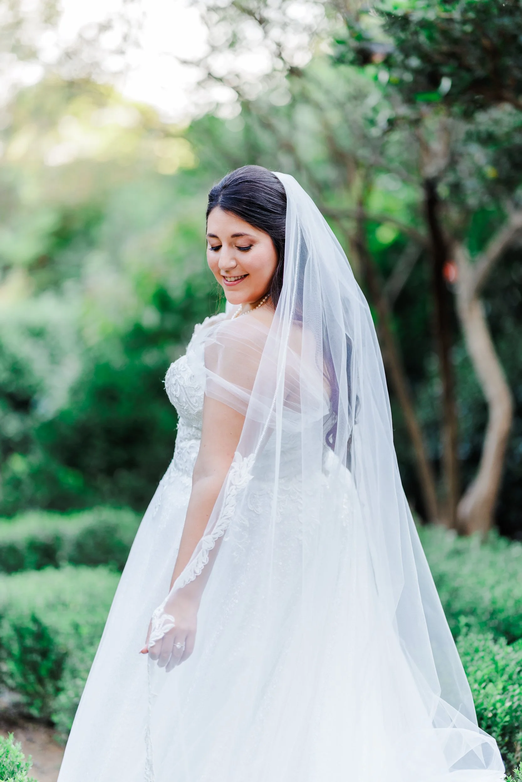 McGillRoseGarden_BridalPortrait_HolyTrinityGreekOrthodoxCathedral_CharlotteNCWeddingPhotographer_ParksPictures