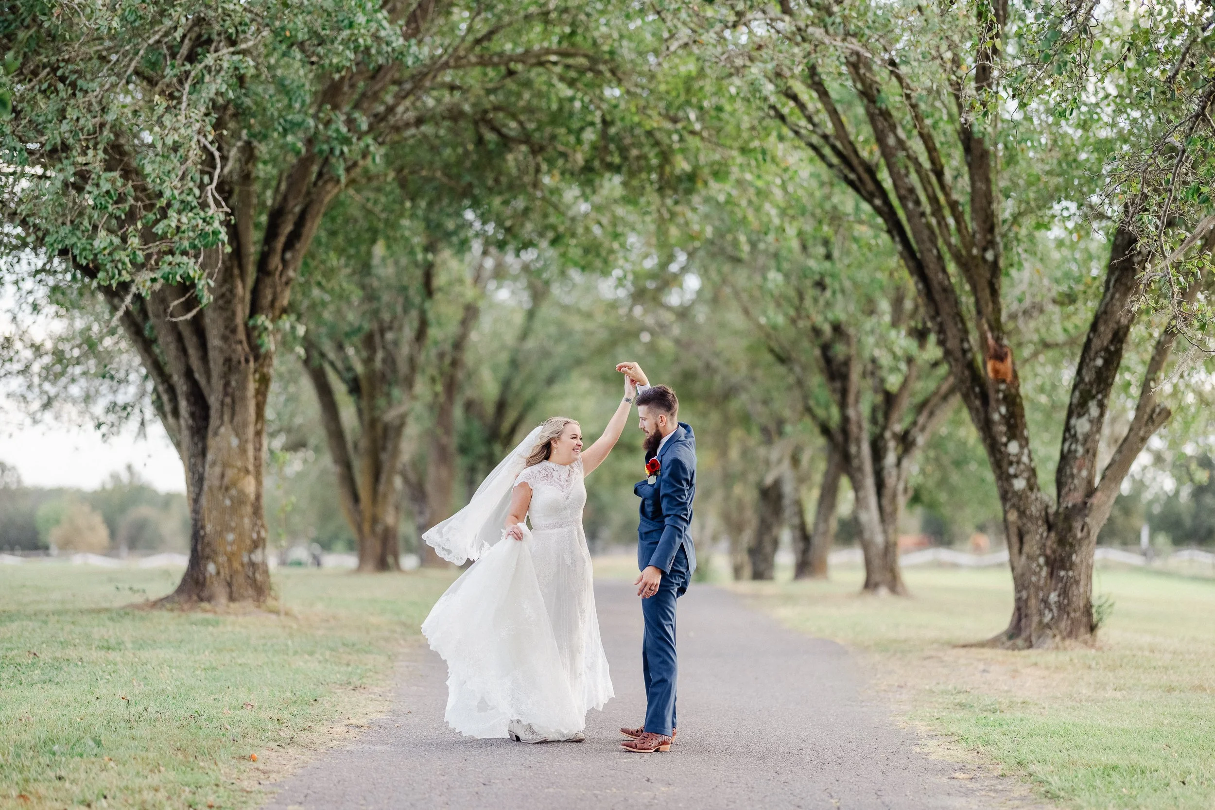 LaurelHavenEstateVineyardWinery_CharlotteWeddingPhotographers_ParksPictures-9.jpg